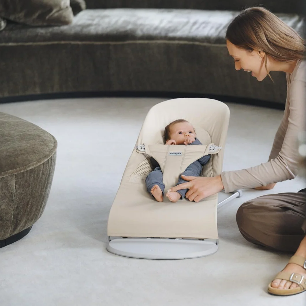 BabyBjörn Balance Soft Hamak z dżerseju z trzech tkanin, jasnobeżowy
