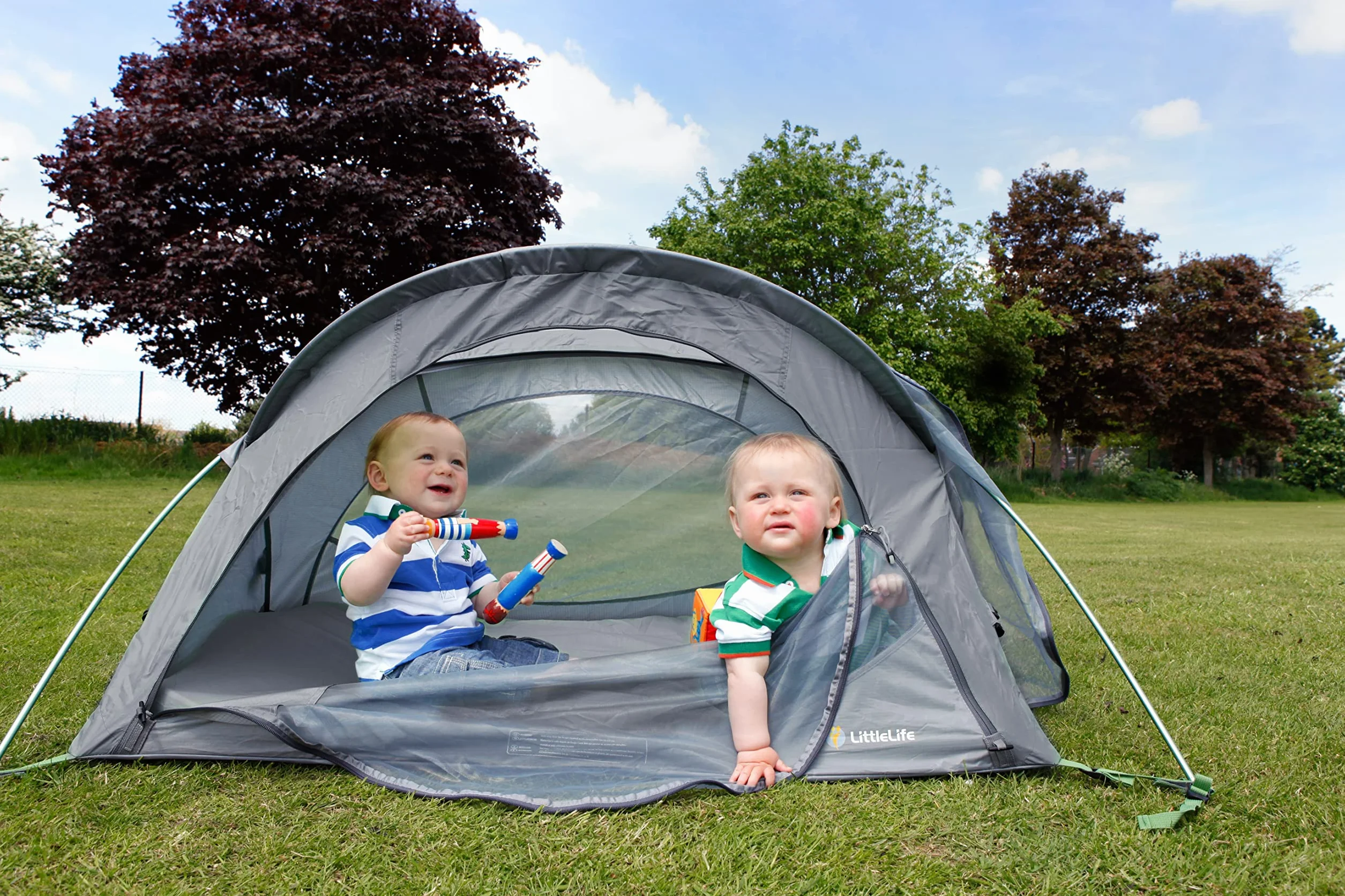 LittleLife Arc 2 Superlight przenośne kompaktowe łóżeczko podróżne z materacem, prześcieradłem i plecakiem o rozmiarze bagażu podręcznego, waga 2,4 kg