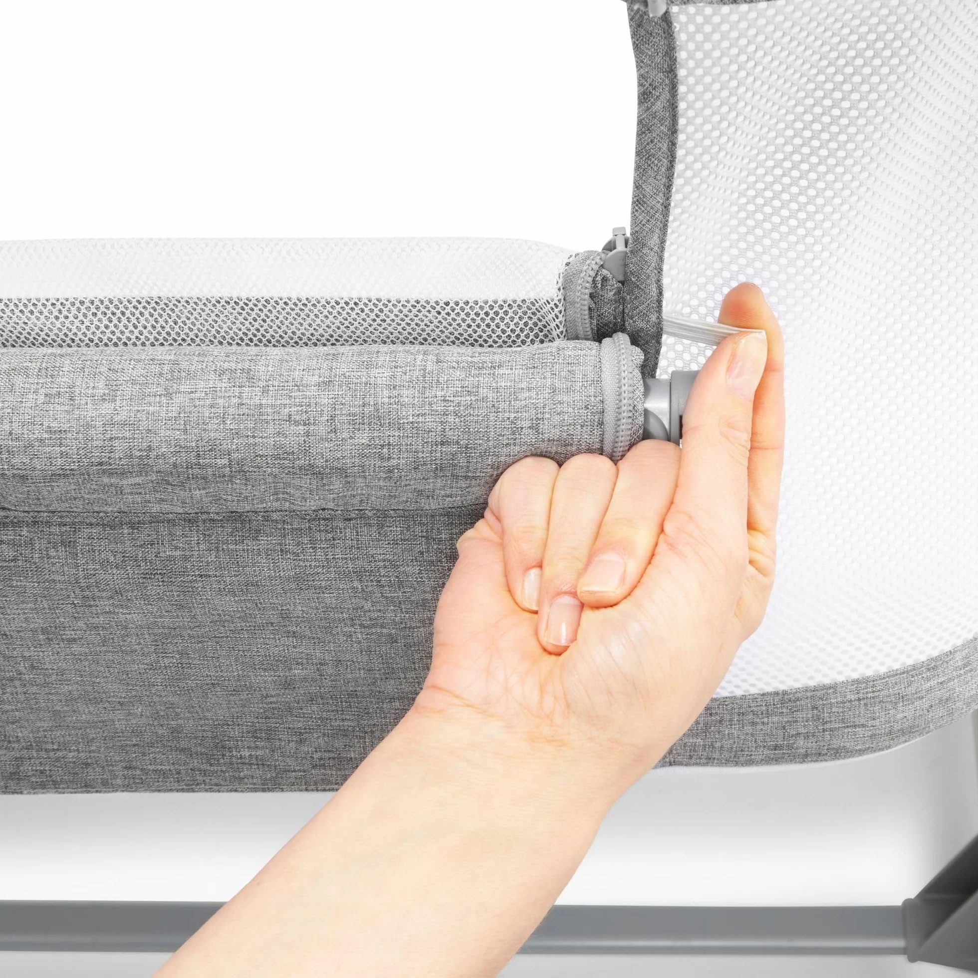 Moby-System Łóżeczko Dostawne LUNA 3w1 Kolor Szary, dla Dzieci do 9 kg, 7-Poziomowa Regulacja Wysokości, 4 Kółka Transportowe, Odpinana Ścianka Boczna