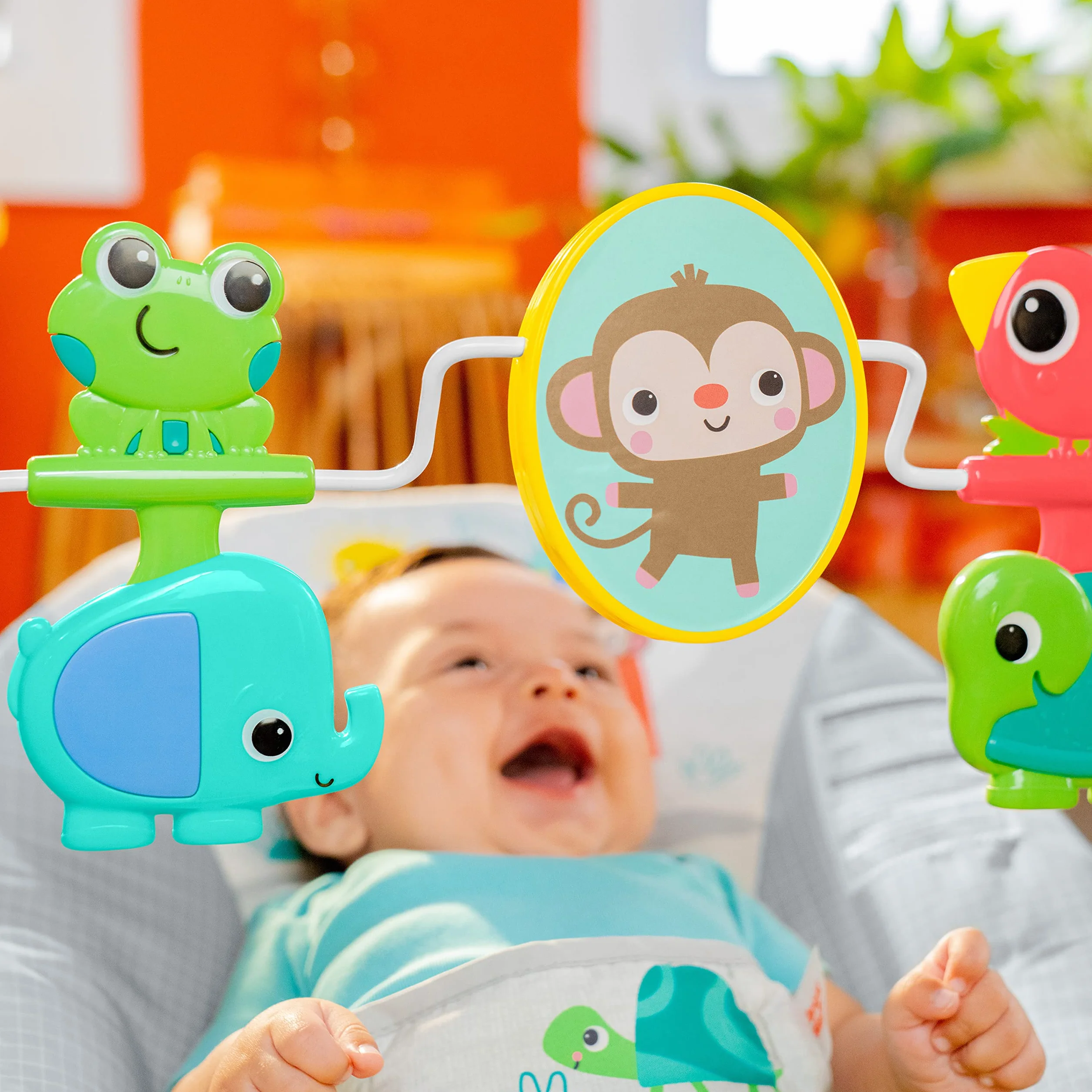 Bright Starts Playful Paradise leżak z kojącymi wibracjami i zabawkami 0-6 miesięcy