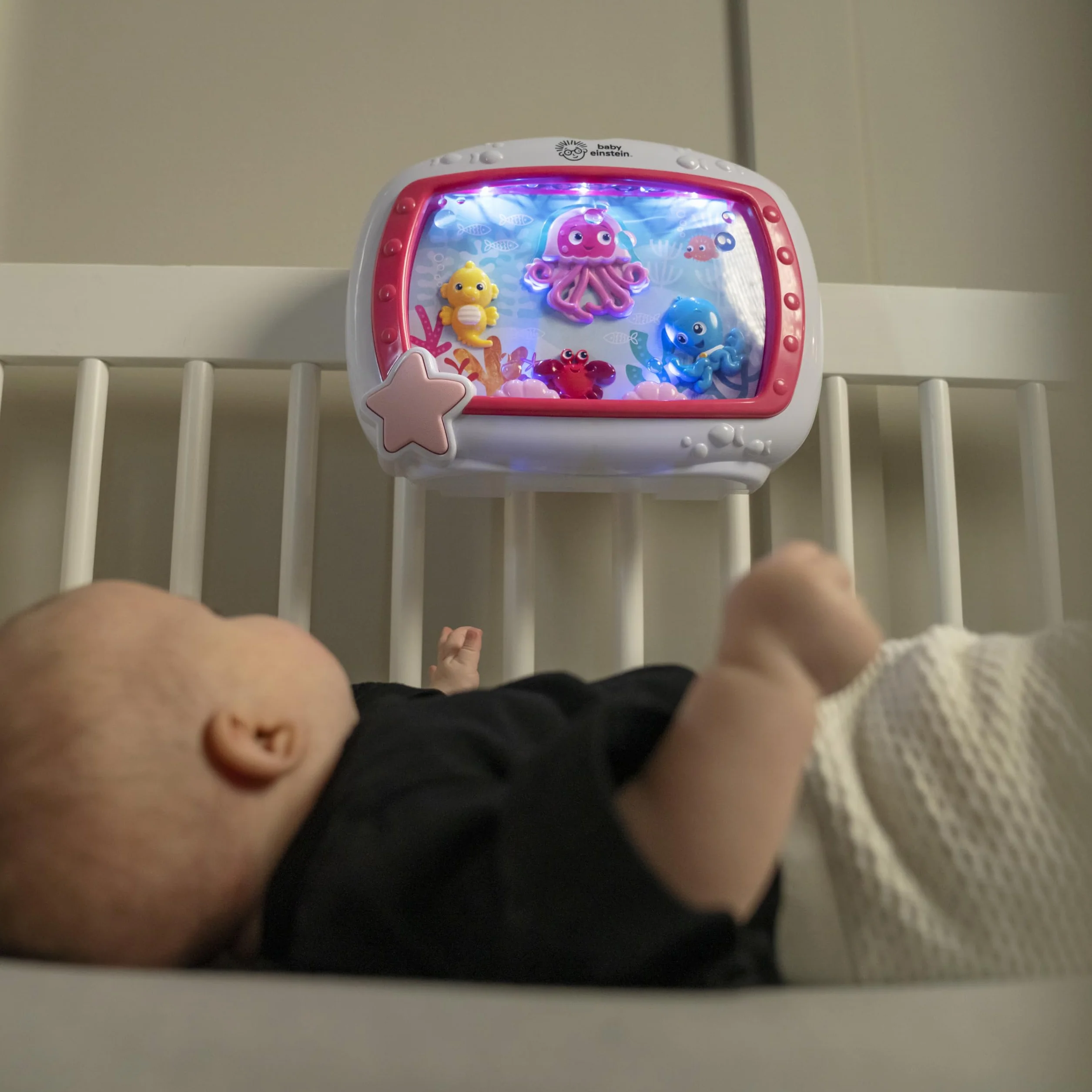 Baby Einstein Sea Dreams Soother automat dźwiękowy do spania i zabawka do łóżeczka dziecięcego z pilotem zdalnego sterowania, kojące światło nocne i białe szumy dla noworodka, dla spokojnego snu, 0+