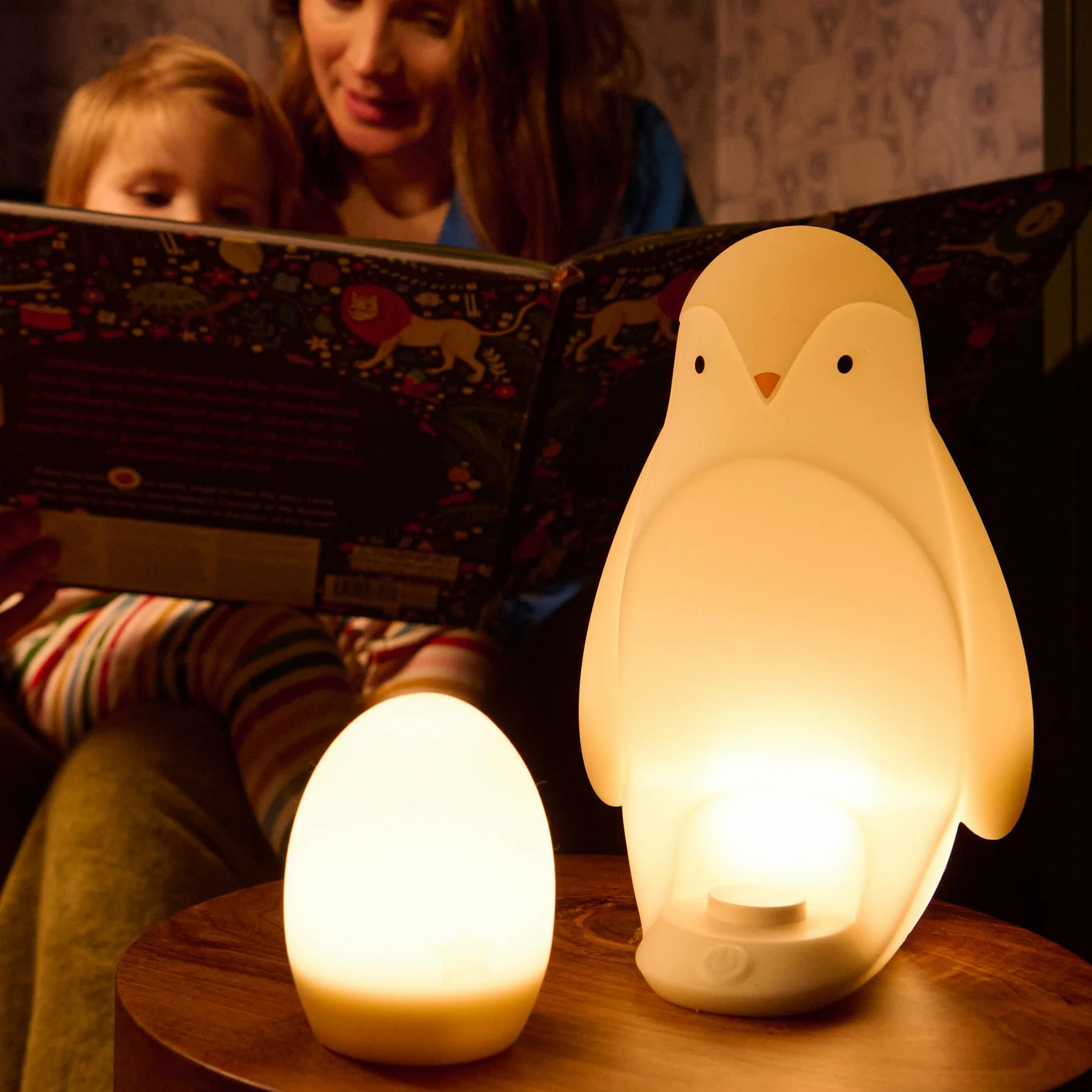 Tommee Tippee 2-in-1 Portable Penguin Nursery Night light with Portable Egg Light, Adjustable Brightness, USB-Powered