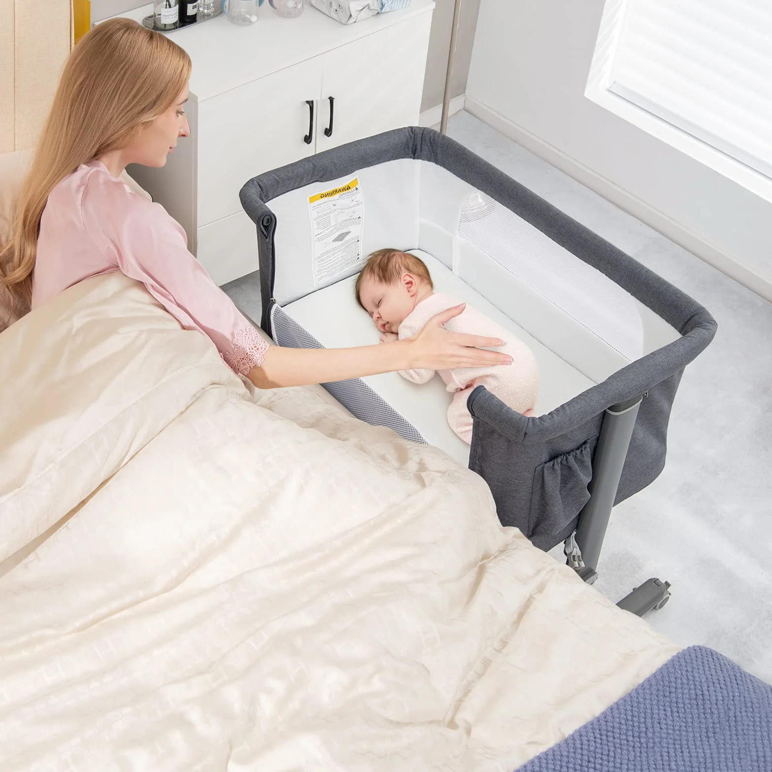 COSTWAY 3 in 1 Bassinet & Cradle & Travel Cot, 5-stopniowe łóżeczko dziecięce z regulacją wysokości, nachylenie 10°, łóżeczko z materacem, torba transportowa (ciemnoszary)