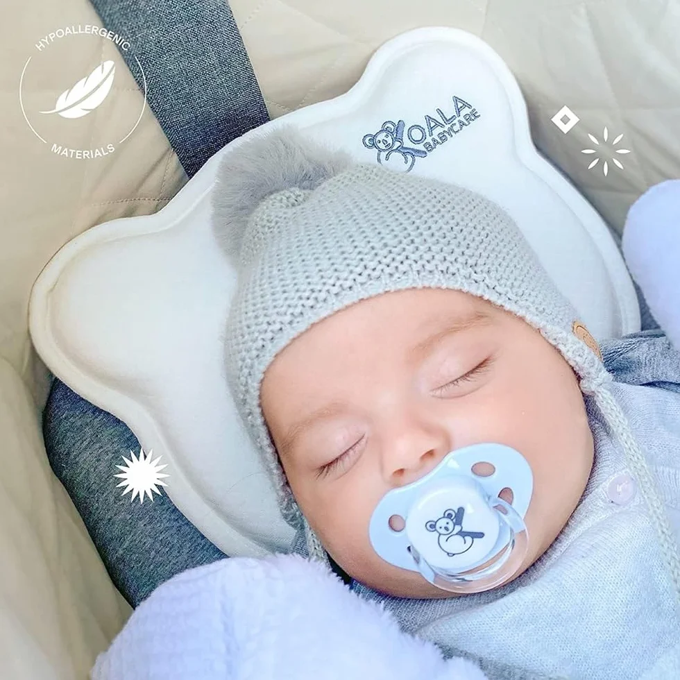 Poduszka dla noworodka Plagiocephaly z pianki memory z dwoma poszewkami biała KBC