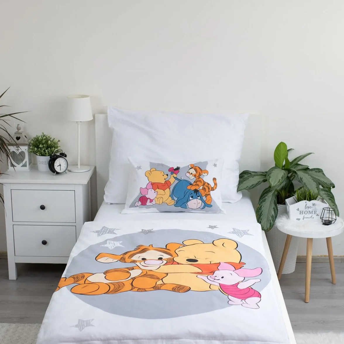 Jerry Fabrics Komplet pościeli Kubuś Puchatek i Przyjaciele dla dziecka lub małego łóżka, poszwa na kołdrę 100x135 cm + poszewka na poduszkę 40x60 cm, 100% bawełna, z tygrysem, kłapką i prosiaczkiem
