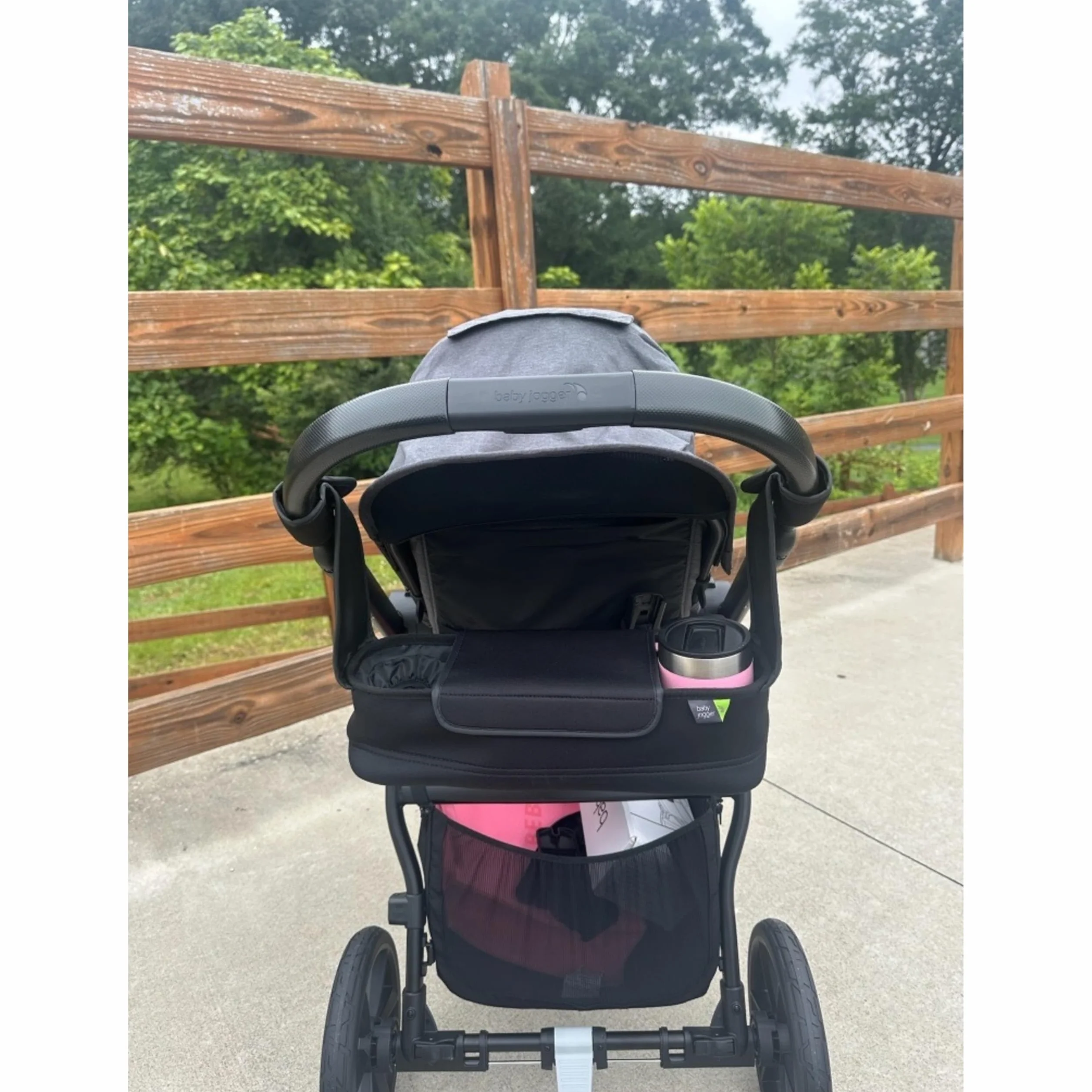 Baby Jogger Organizer do wózka dziecięcego z izolowanym uchwytem na napoje, do Ciy Elite 2, City Mini GT2, City Tour 2 i innych, czarny