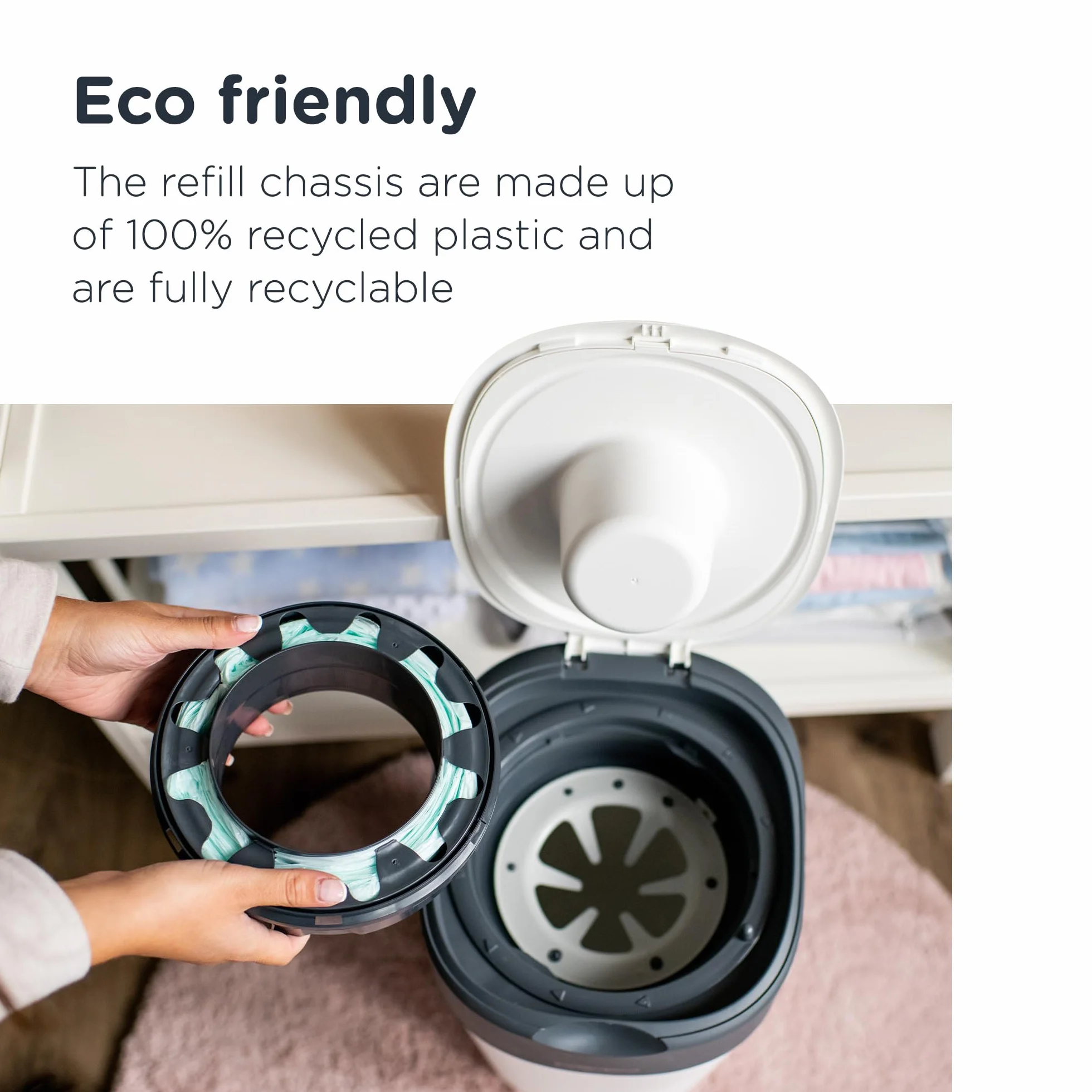 Tommee Tippee Twist and Click Advanced kosz na pieluchy, bardziej przyjazny dla środowiska z 1 wymiennymi wkład z folii antybakteryjnej GREENFILM, przyjazny, biały