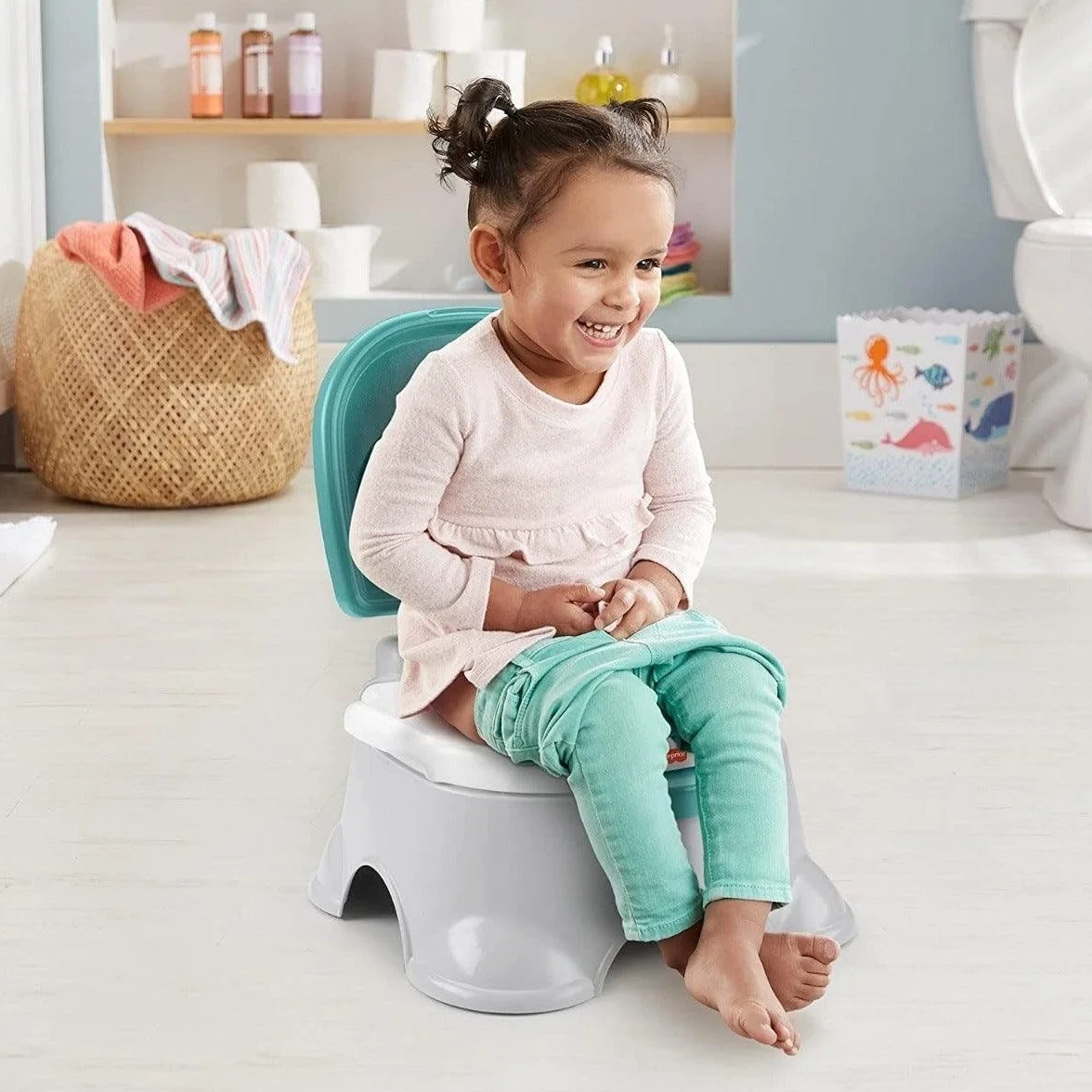 Fisher-Price Nocnik 3-w-1 Nocniczek i podnóżek do nauki korzystania z toalety, ze zdejmowaną nakładką na sedes i zbiorniczkiem do mycia, GYP61