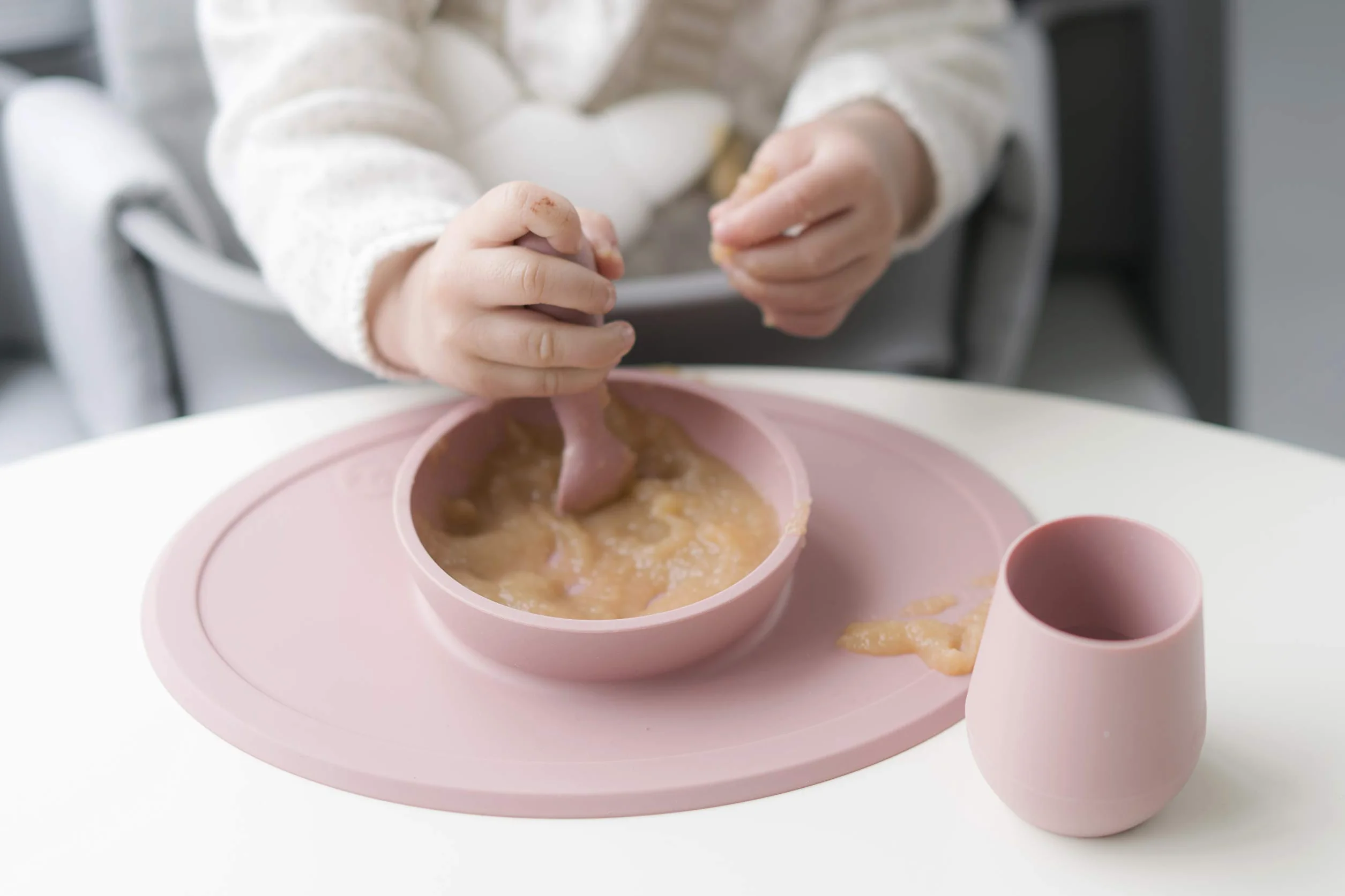 Ezpz Tiny Cup kubek silikonowy 0,3 kg