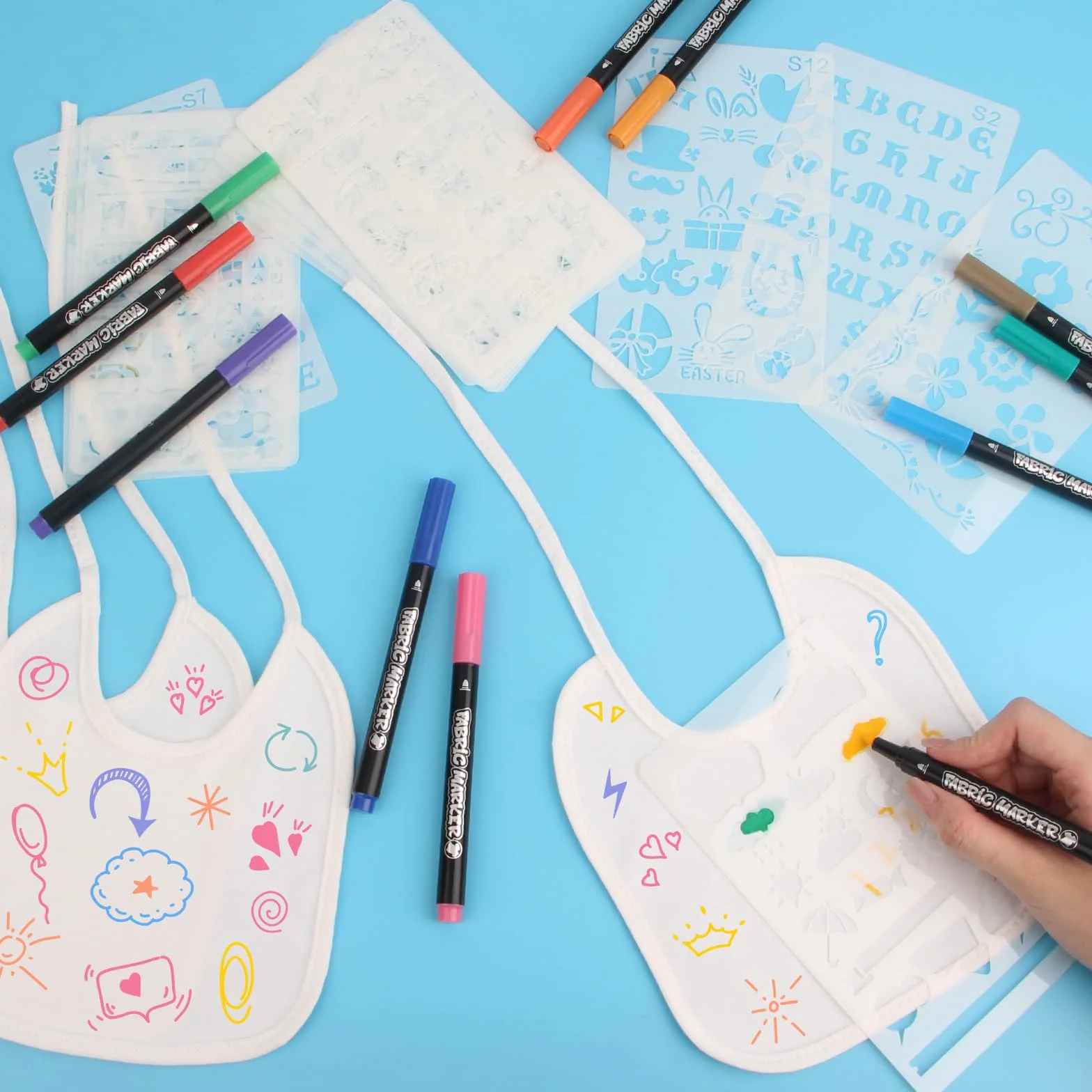 16 sztuk śliniaków do malowania, śliniaki na biało z 16 szablonami i 12 pisakami tekstylnymi, wodoodporne, 100% bawełna, chusta na szyję na baby shower, do zabawy, dla chłopców i dziewczynek