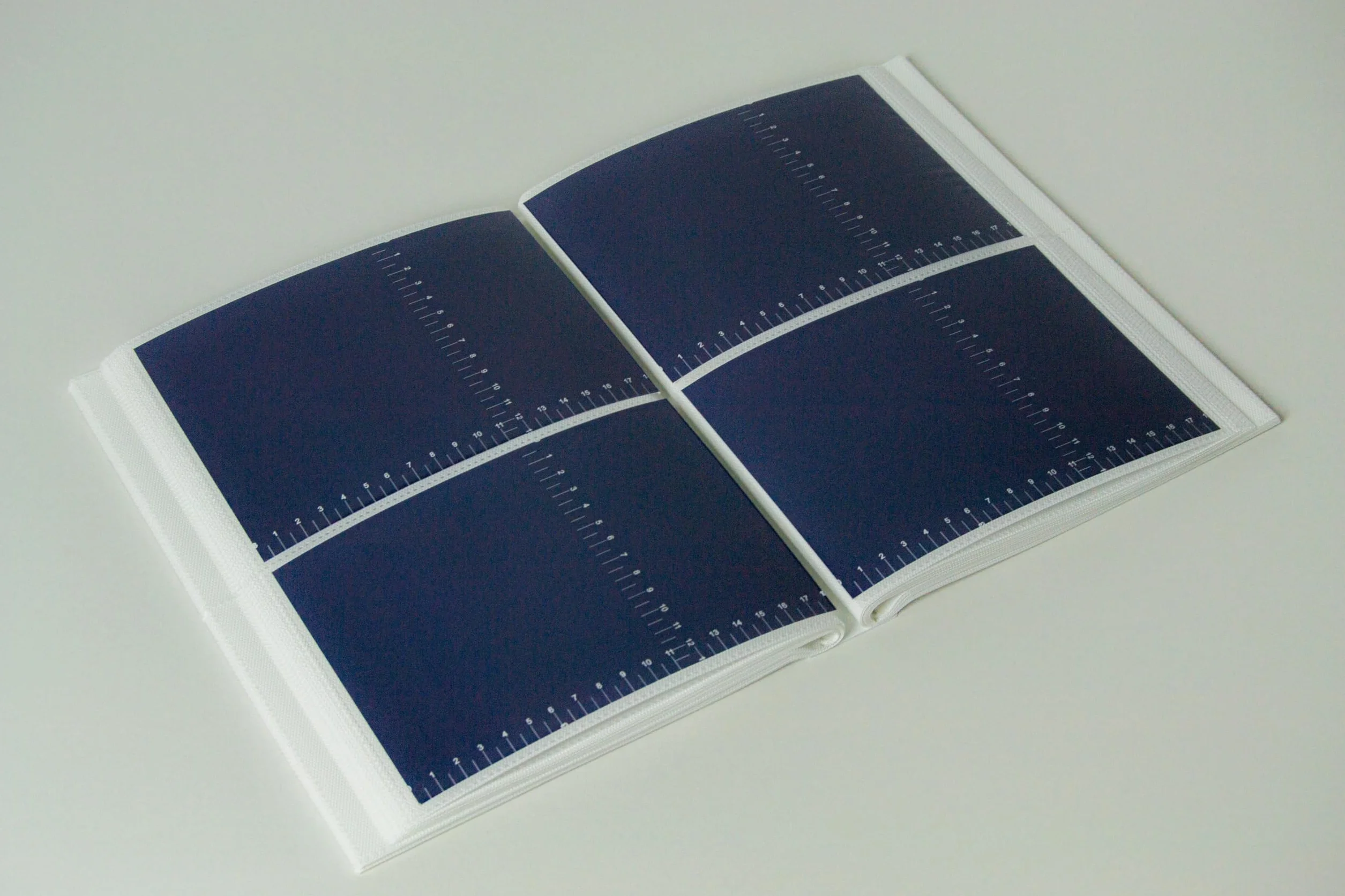 Album fotograficzny Pierwsza Komunia 21x28 cm 200 zdjęć 13x18 cm