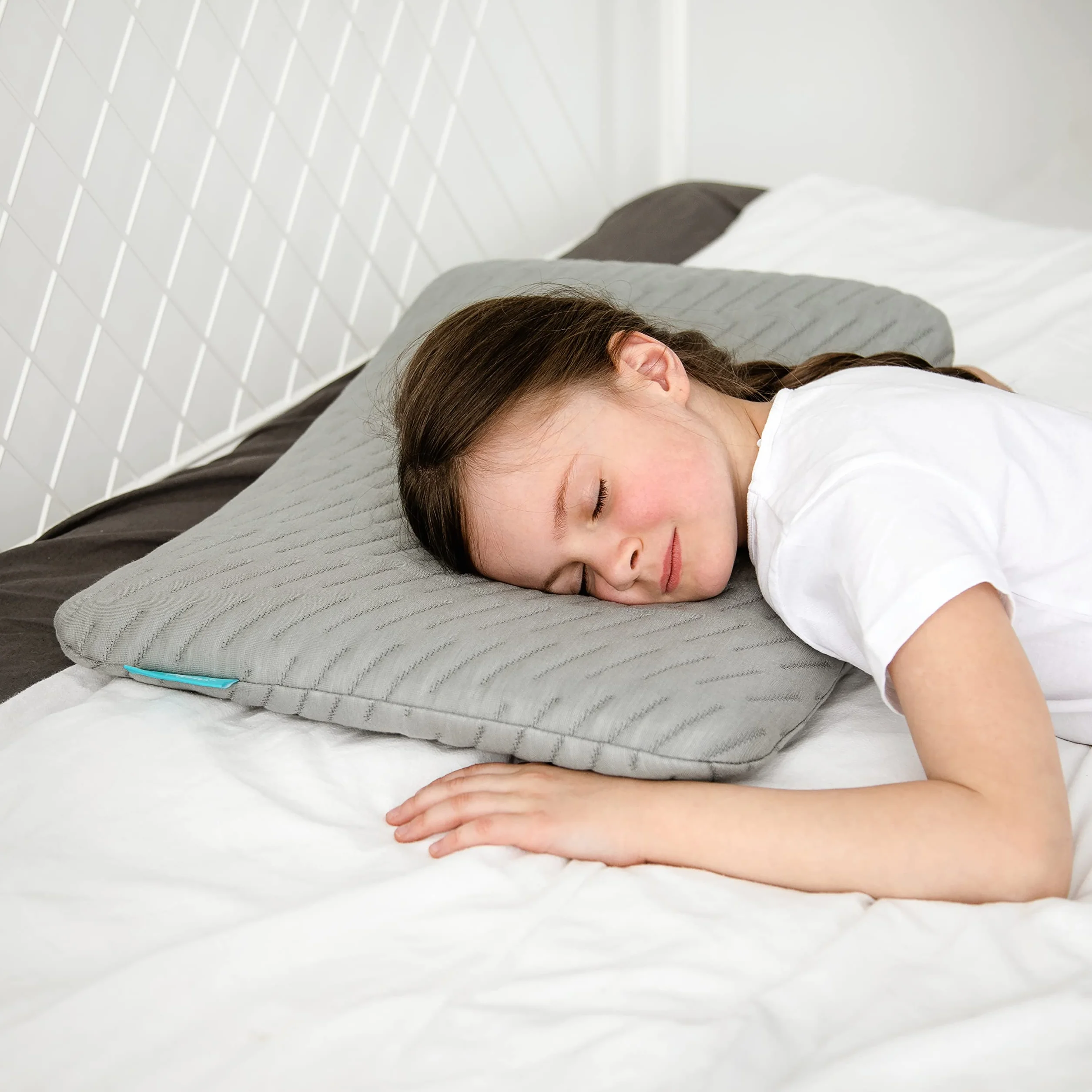 Ortopedyczna poduszka dla dzieci o wysokości 5 cm z poszewką z bambusa | Najwyższej klasy poduszka pod głowę dla dzieci z pianką Memory Foam