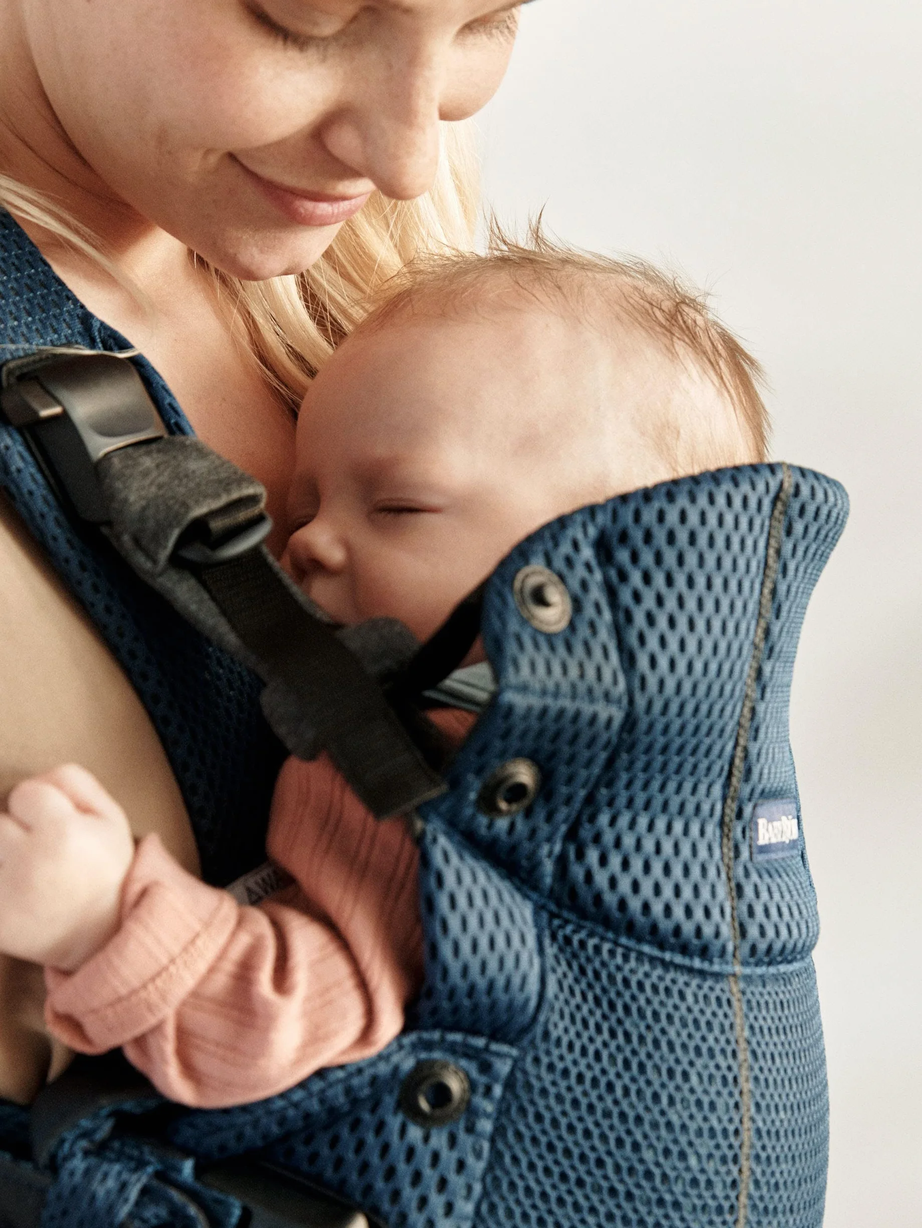 BabyBjörn Nosidełko Harmony Mesh 3D Granatowe