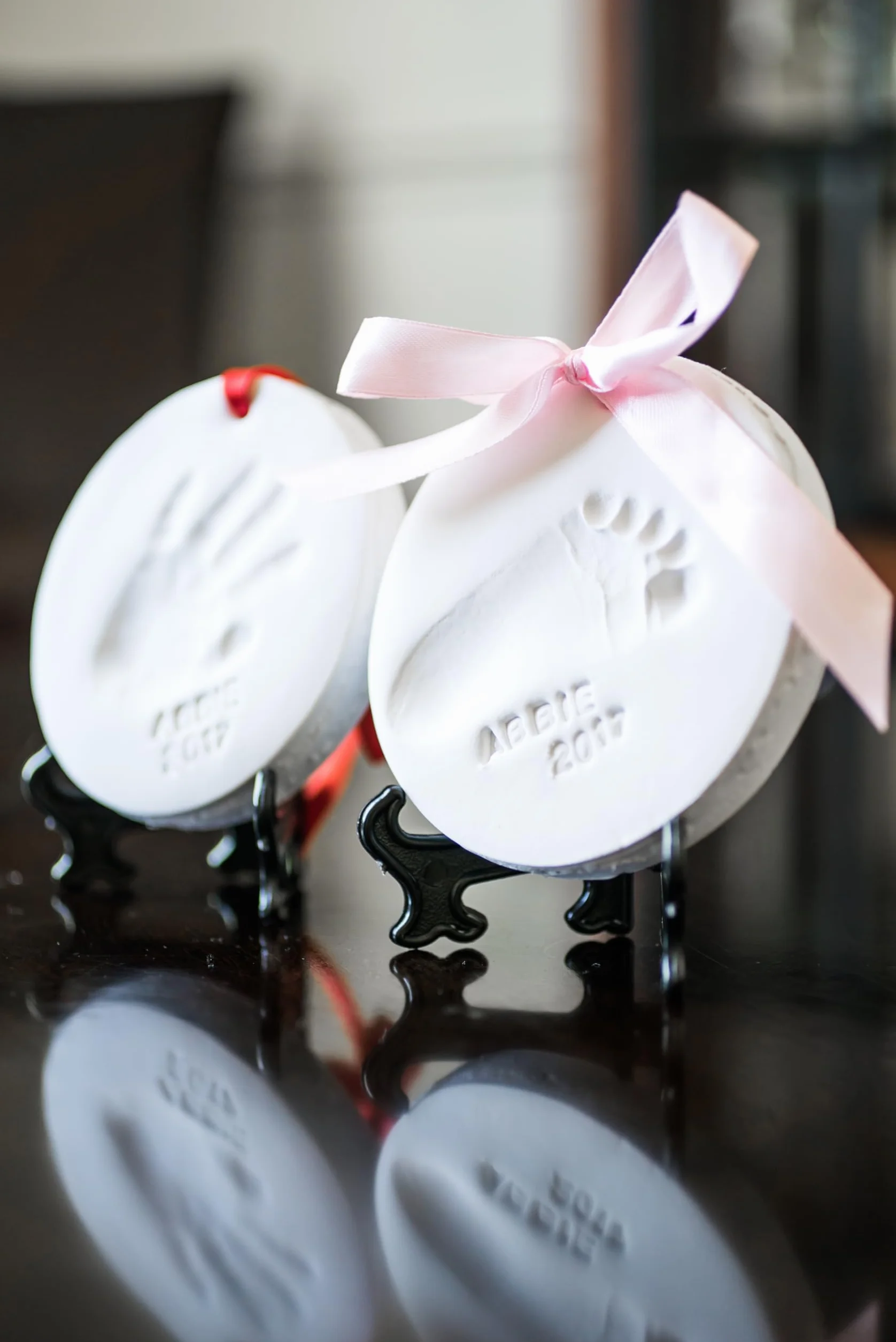 Little Hippo Zestaw pamiątkowy dla niemowląt odcisk dłoni i stóp glina prezent baby shower