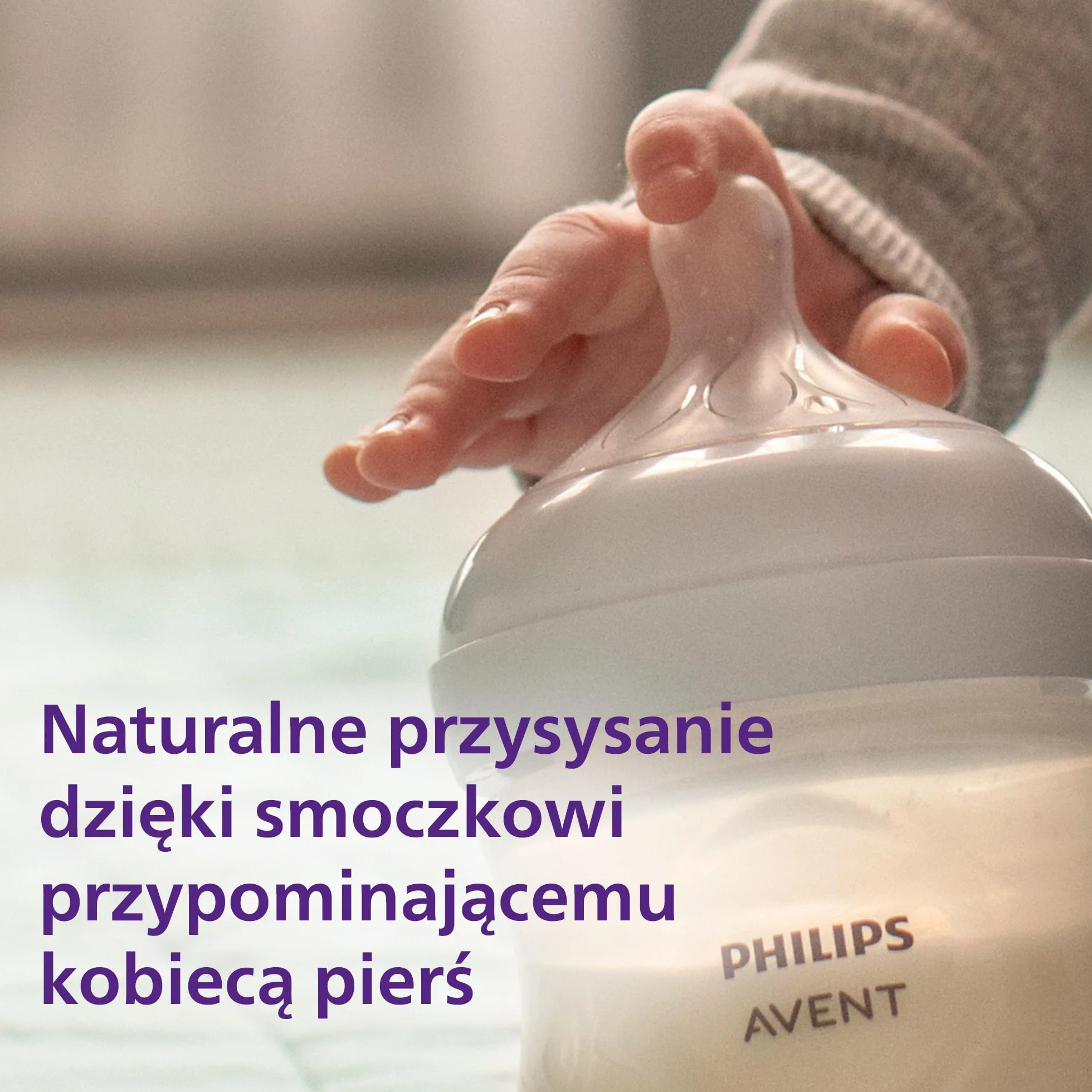 Philips Zestaw Avent Natural z Responsywnym smoczkiem: 3 szkl. butelki na mleko dla niemowląt 120ml i 2 szkl. butelki 240ml, 2 smoczki 0–6 mies., szczotka do butelek, bez bisfenolu A (model SCD879/11)