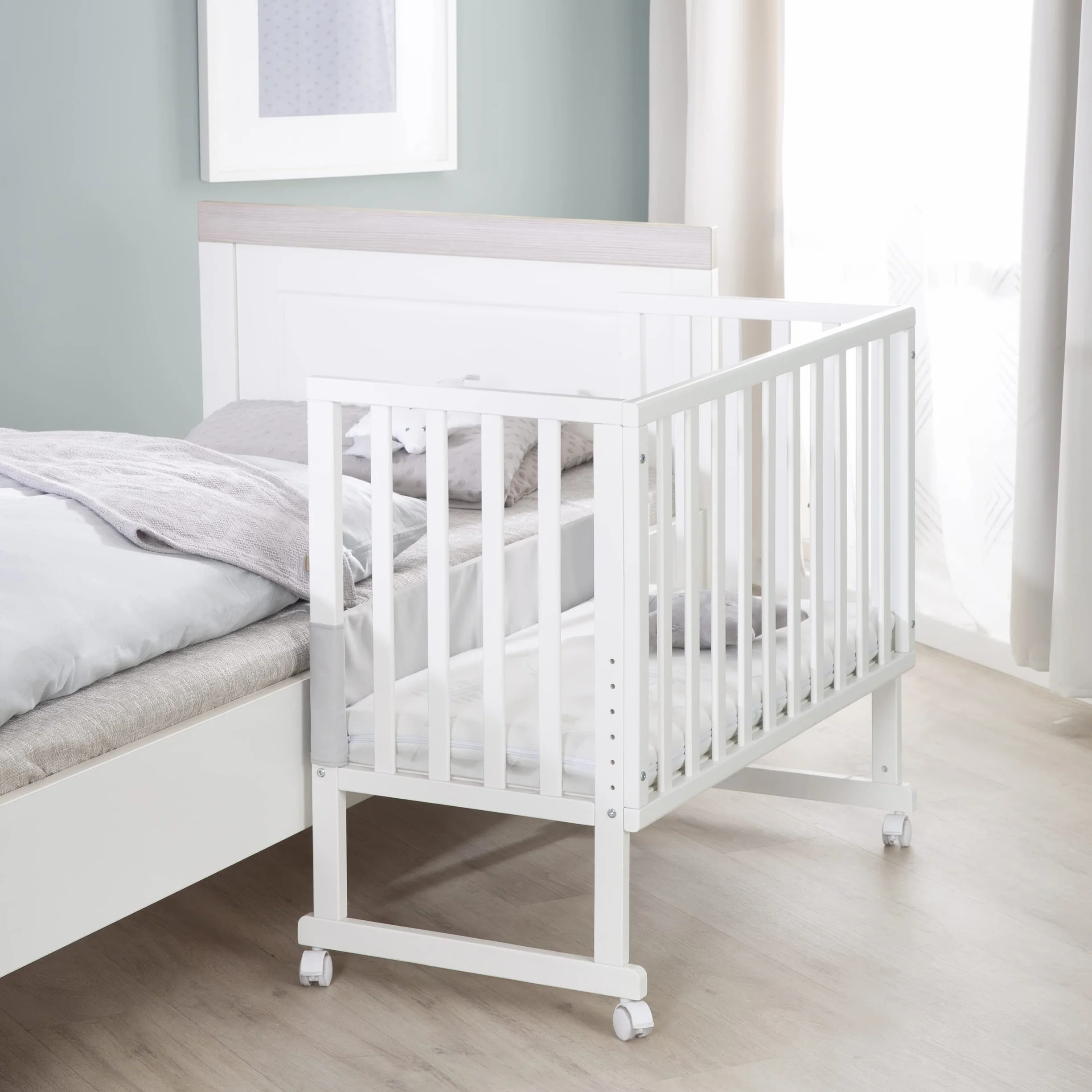 roba Łóżeczko pokojowe i przyścienna kołyska safe asleep 3 w 1-45 x 90 cm - Regulowana wysokość - Zestaw łóżeczka dla niemowląt - Drewno w kolorze białym