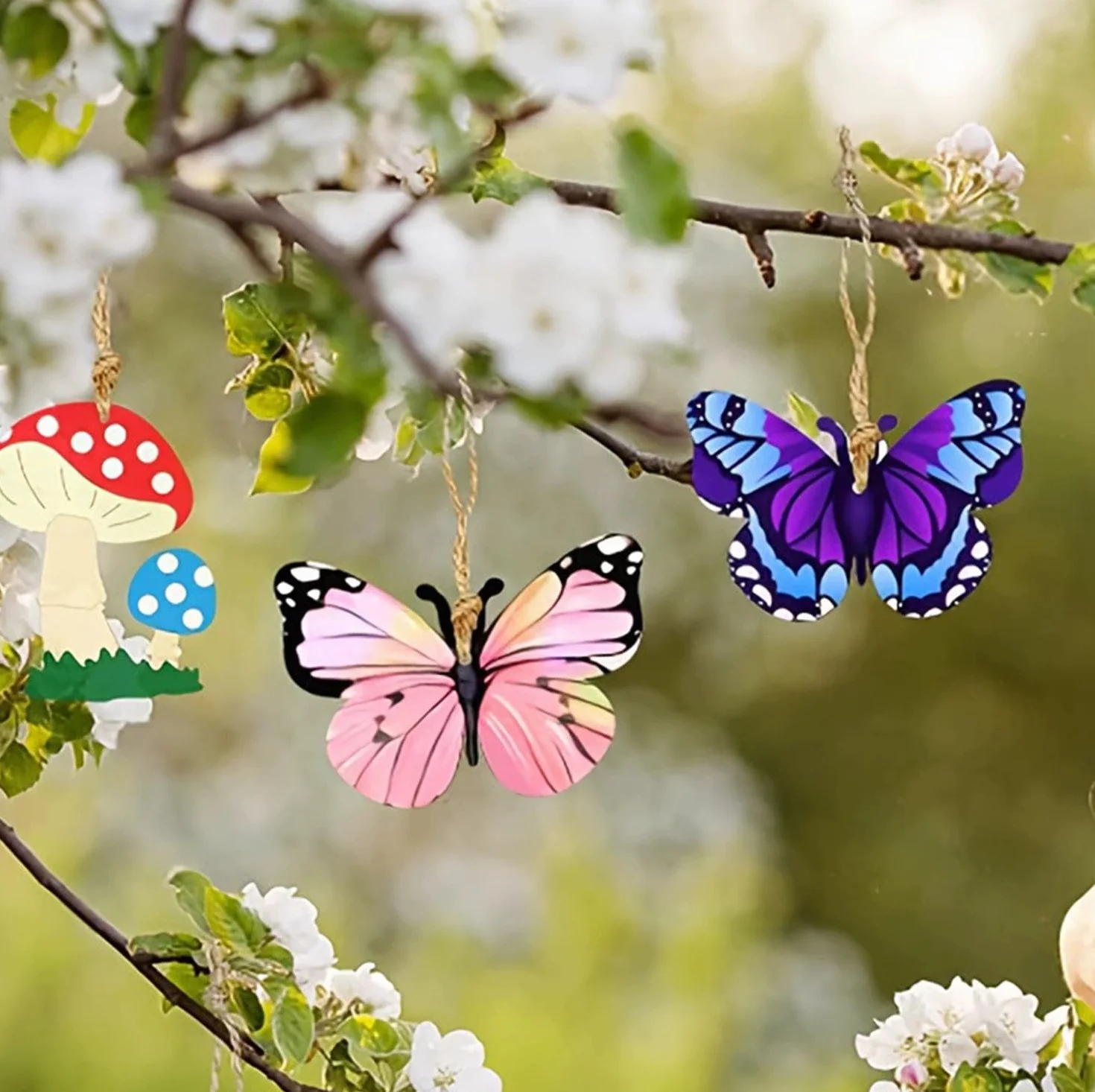 HERZONE Drewniane kwiaty do malowania, wiosenna dekoracja, zawieszka, motyle, kwiaty, drewniana zawieszka do malowania, zawieszka wiosenna z drewna do zawieszenia, dekoracja okienna, zawieszka okienna