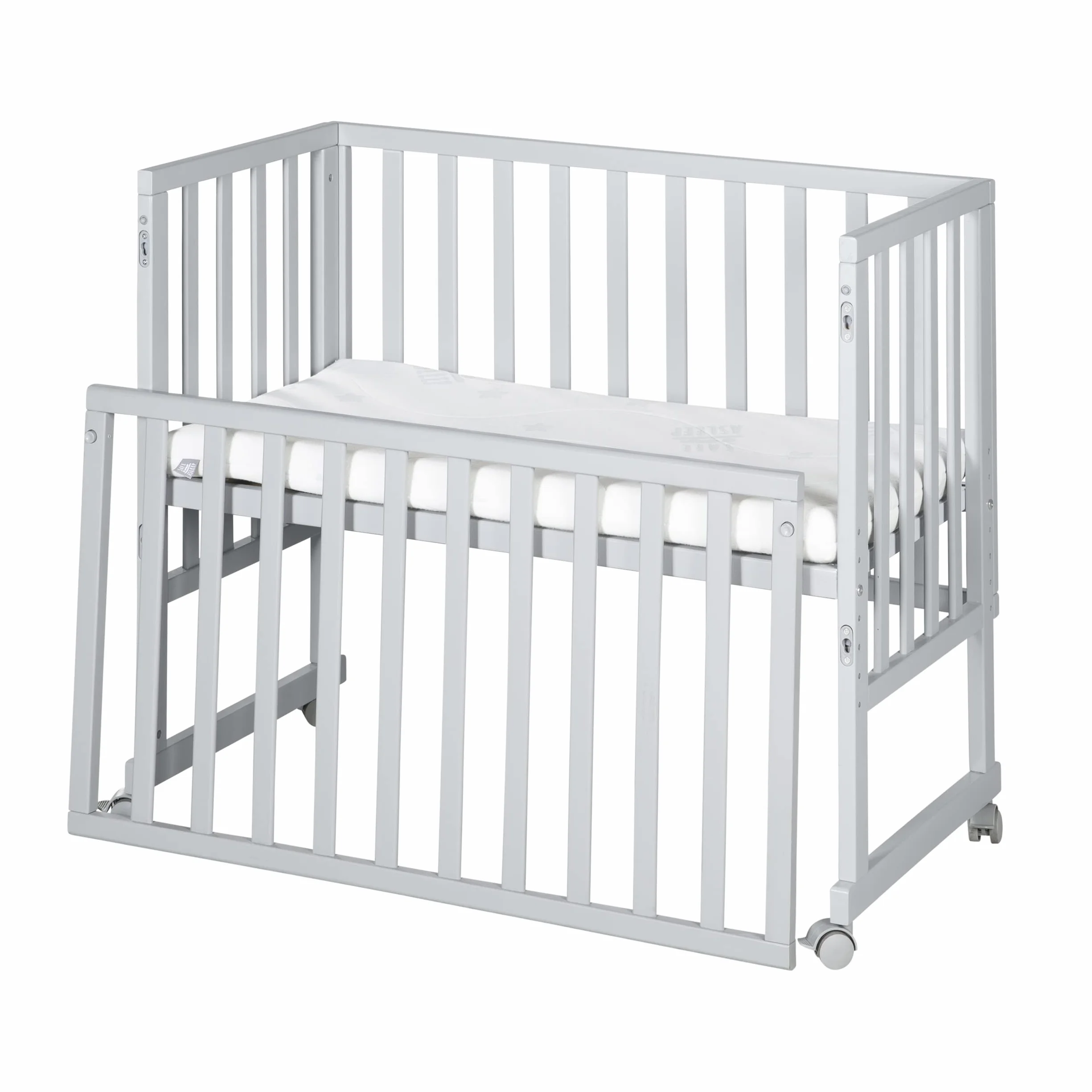 roba Cododo Łóżko 45 x 90 cm safe asleep 3 w 1 - Regulowana wysokość - Kompletny zestaw z łóżeczkiem, materacem, płotą płócienną i kółkami hamulcowymi - drewno szare