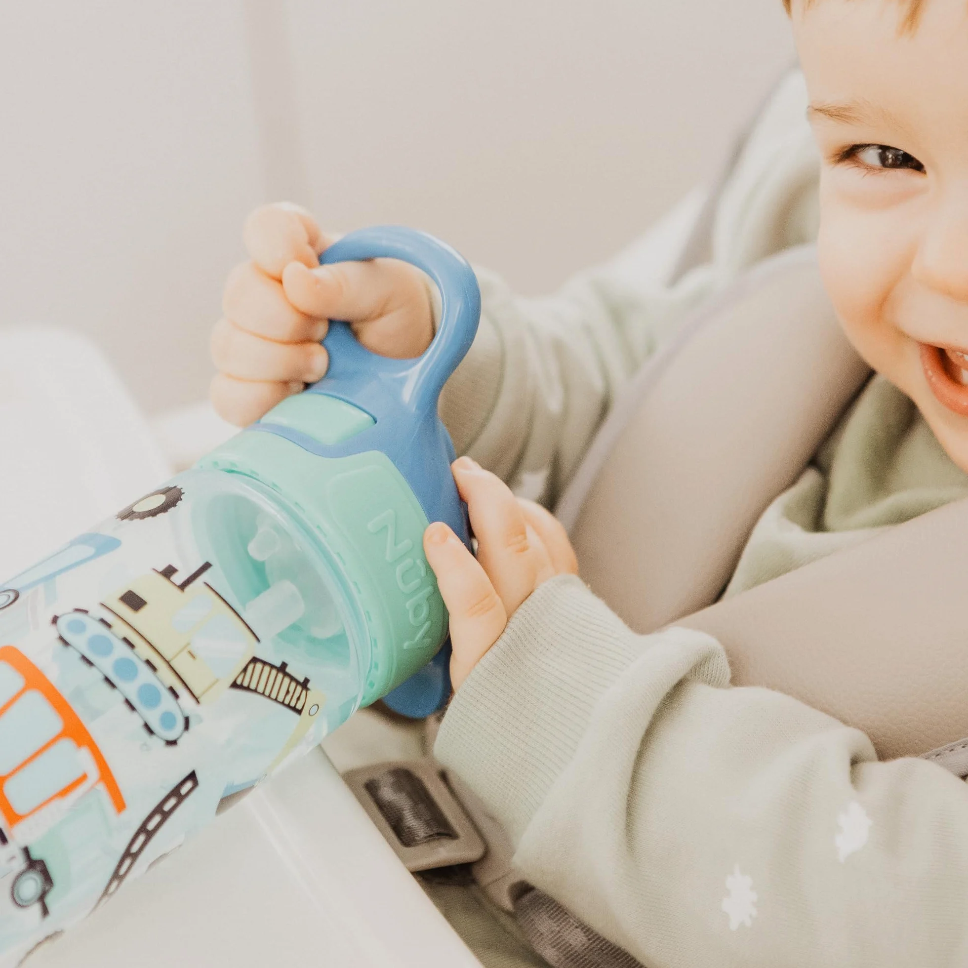 Nuby Super Quench butelka na wodę dla dzieci 540 ml uchwyt do przenoszenia płynny przepływ