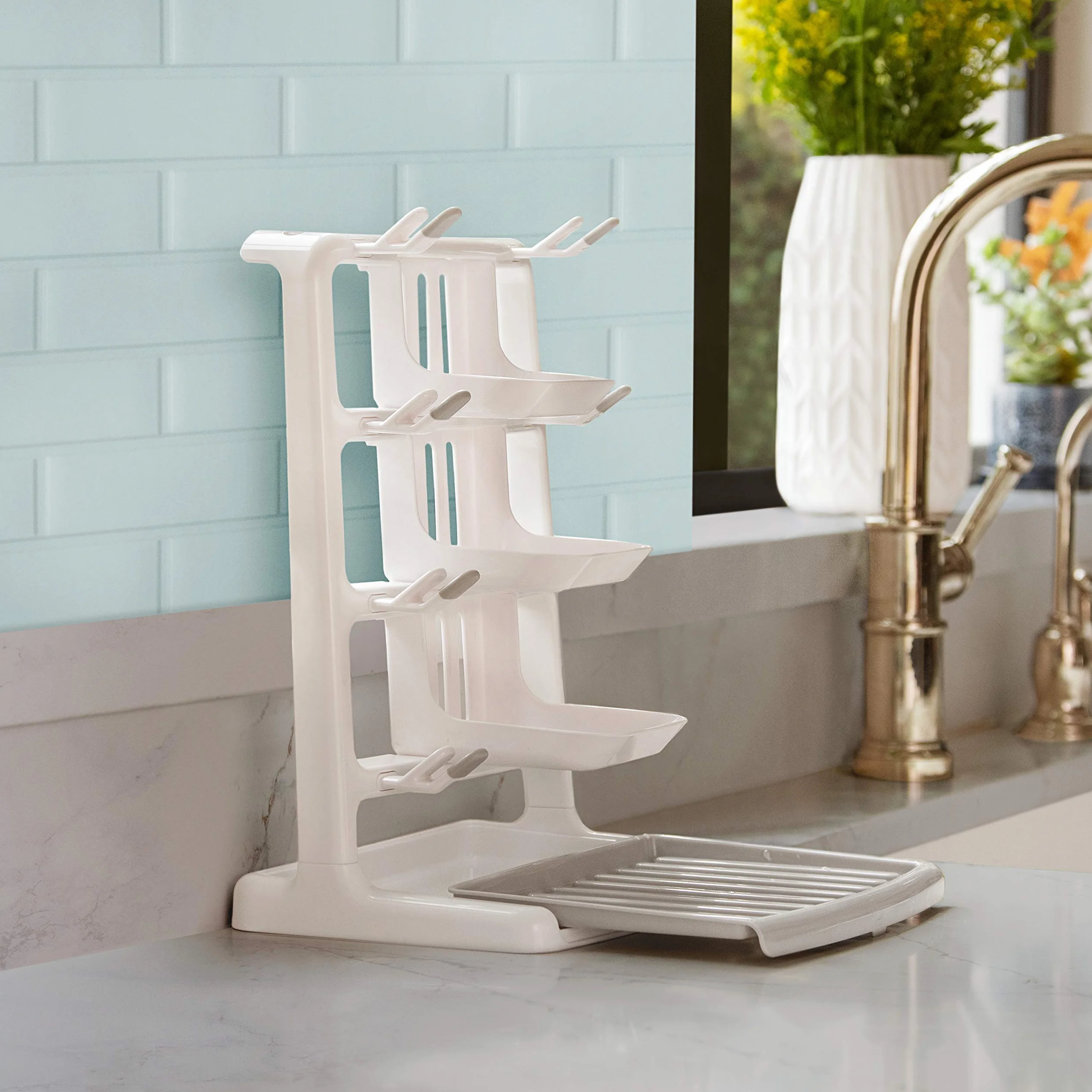 Munchkin Tidy Dry Space Saving Baby Bottle Drying Rack, White, 1 Count (Pack of 1)
