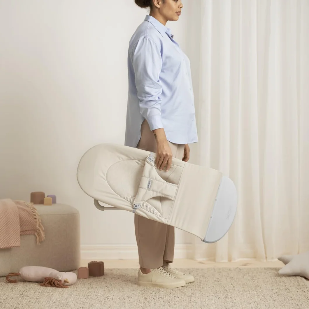 BabyBjörn Balance Soft Hamak z dżerseju z trzech tkanin, jasnobeżowy