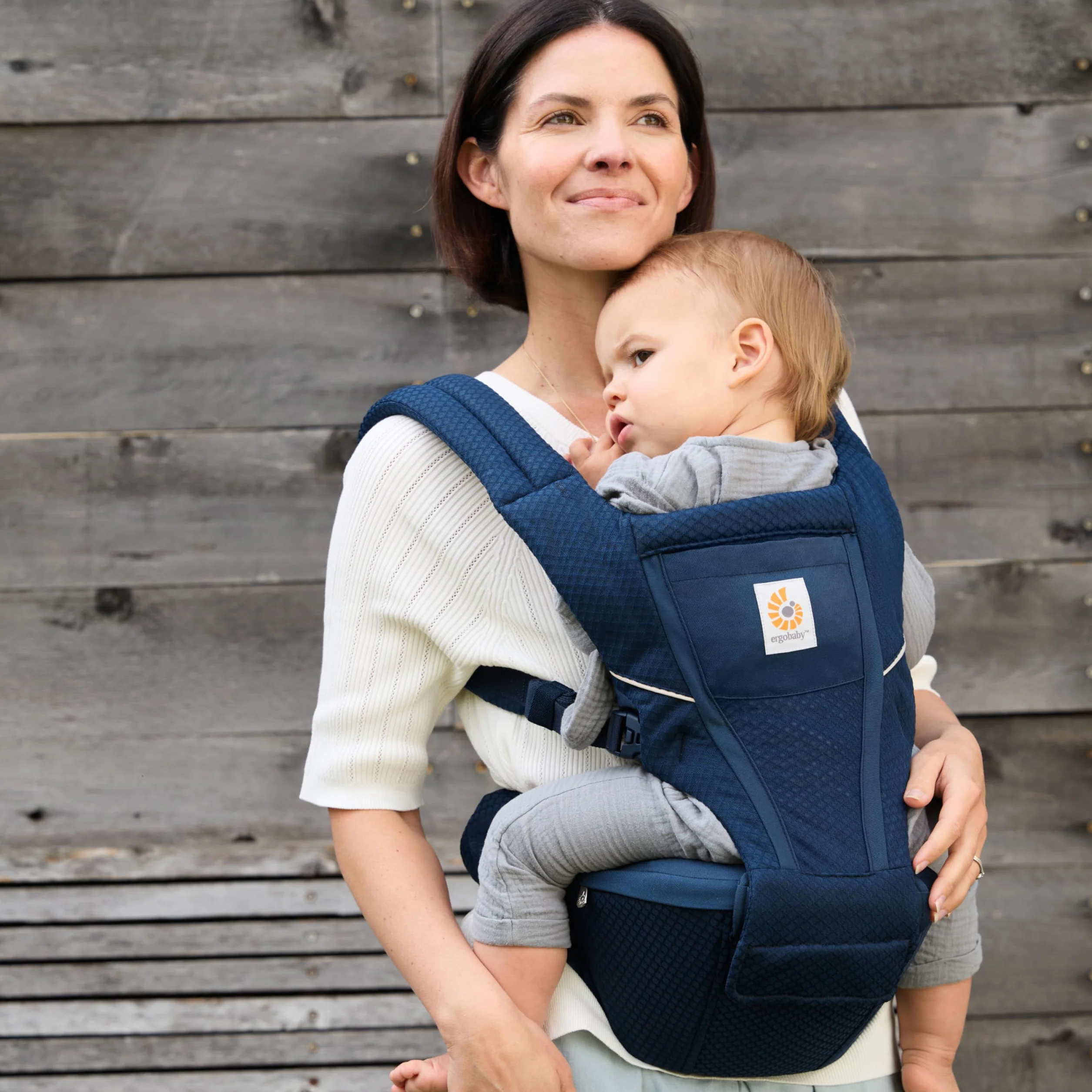 Ergobaby Alta Hip Seat nosidełko dla niemowląt z siedziskiem biodrowym dla niemowląt i małych dzieci od 4 miesięcy (5,5 kg – 20,4 kg), nosidełko biodrowe, z miękką siateczką SoftFlex
