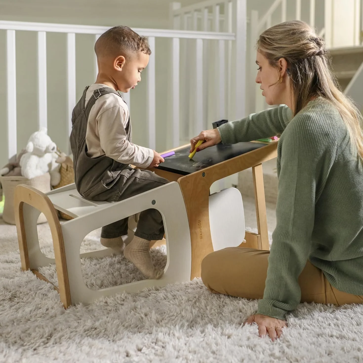 Maxi-Cosi Toucan 3 w 1 Wieża Edukacyjna dla Niemowląt, Montessori Pomocnik Kuchenny Drewniany, 1,5–99+lat, 10–150kg, 3 Ustawienia Wysokości, Stolik+Krzesełkiem, FSC® 100% Certyfikowanego, Natural Wood
