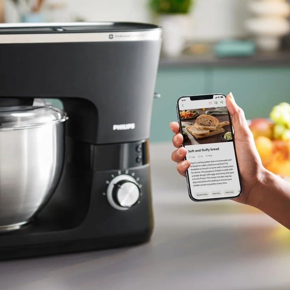 Philips Robot kuchenny z serii 7000, Moc 1000 W, 8 Ustawień Prędkości, Technologia ProKnead,Misa o pojemności 5,5 l z Oświetleniem LED, Końcówka Do Zagniatania Ciasta, Trzepaczka i Ubijaczka HR7962/01