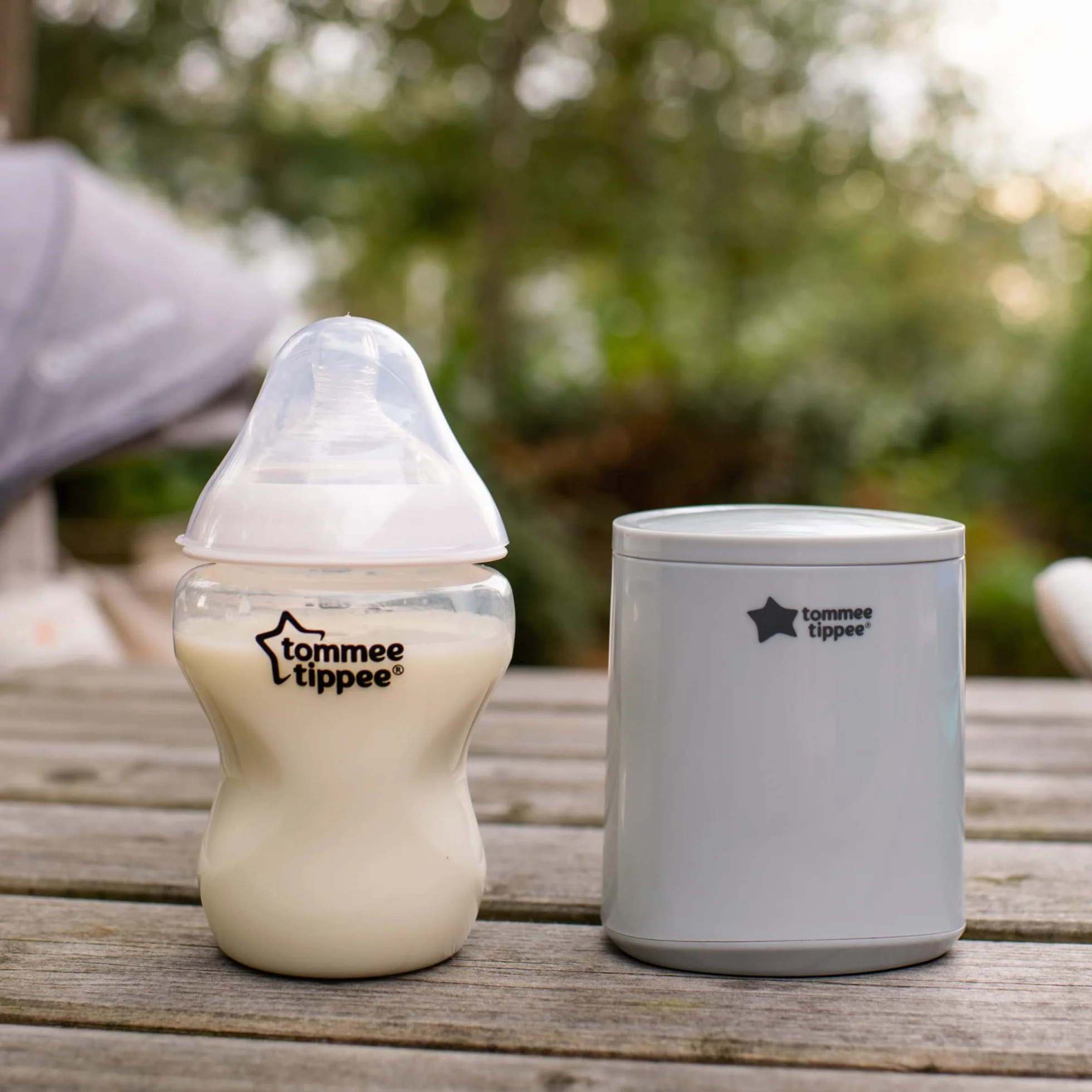 Tommee Tippee LetsGo przenośny podgrzewacz do butelek USB ładowany lekki