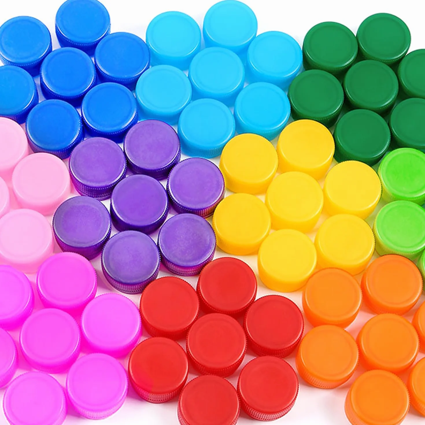 100 sztuk kolorowych zakrętek do butelek, plastikowe pokrywki na butelki, 3 cm, dekoracyjne pokrywki na butelki DIY, do przedszkola, szkoły, projektów rzemieślniczych (10 kolorów (nie czarno-białe)