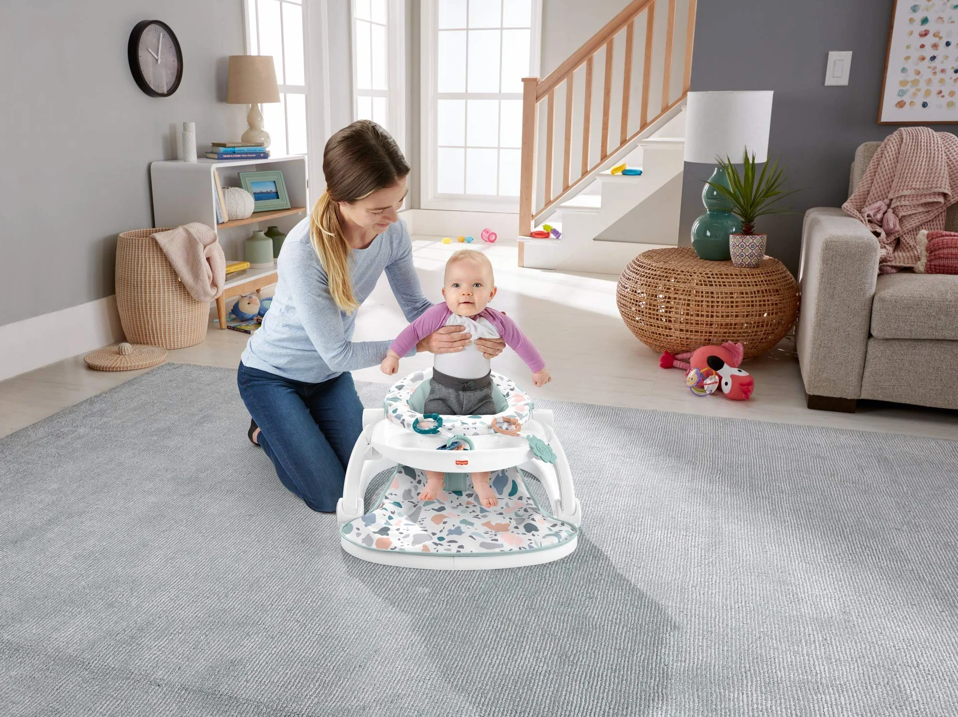 Fisher-Price Portable Baby Chair with Tray and 2 Baby Toys, Sit-Me-Up Floor Seat, Pacific Pebble