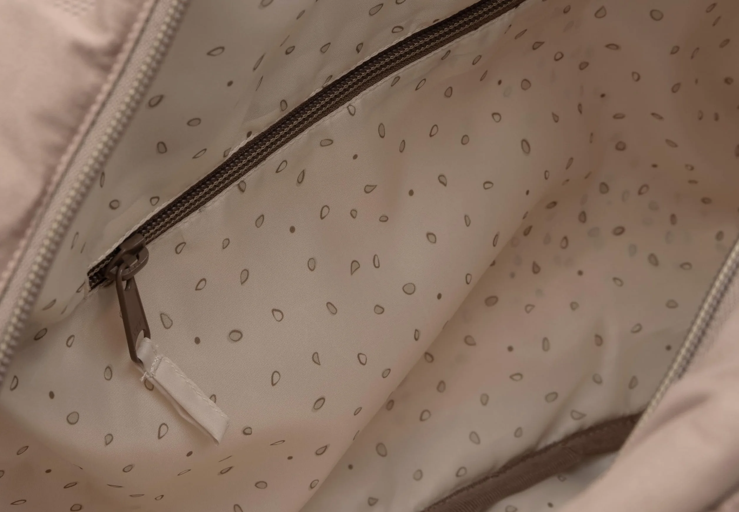 Jollein Torba do przewijania Embossed Lily mleczna kawa 42 x 30 x 15