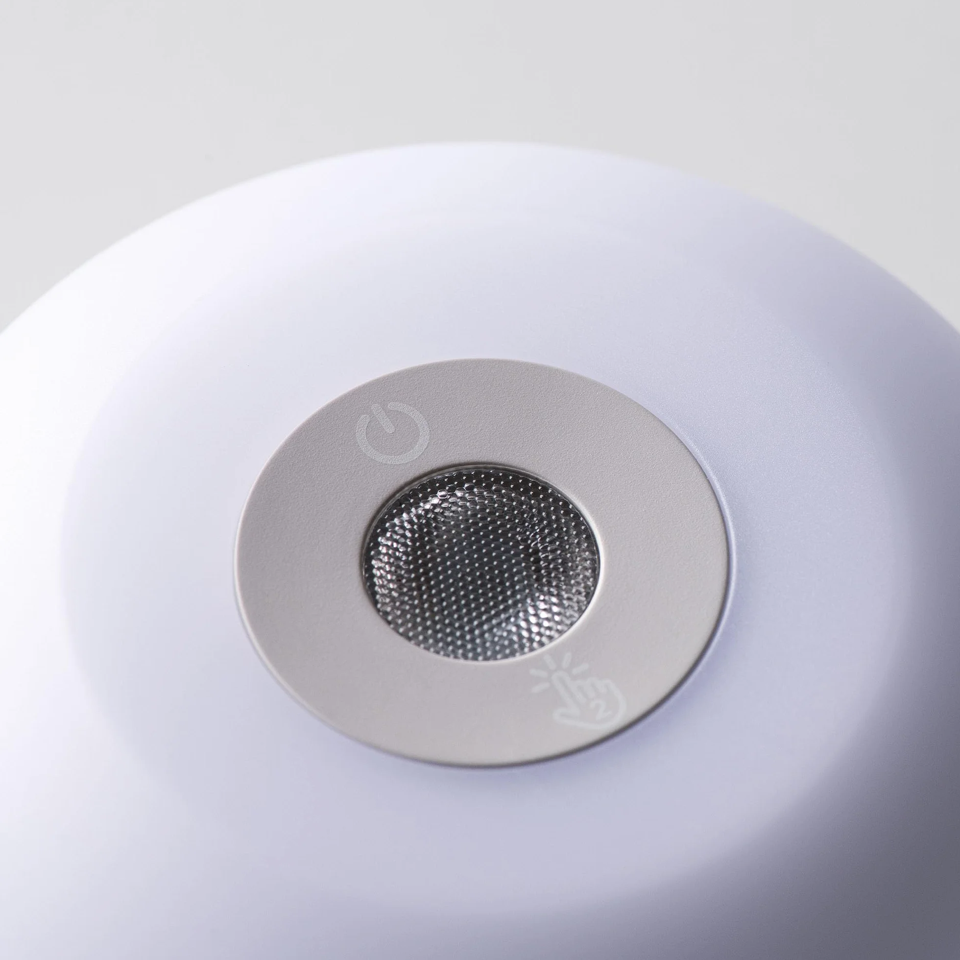 Tommee Tippee Dreammaker Baby Sleep Aid, różowy hałas, czerwone światło lampka nocna, sprawdzona naukowo, inteligentny czujnik CrySensor (opakowanie 1 szt.); Okrągłe