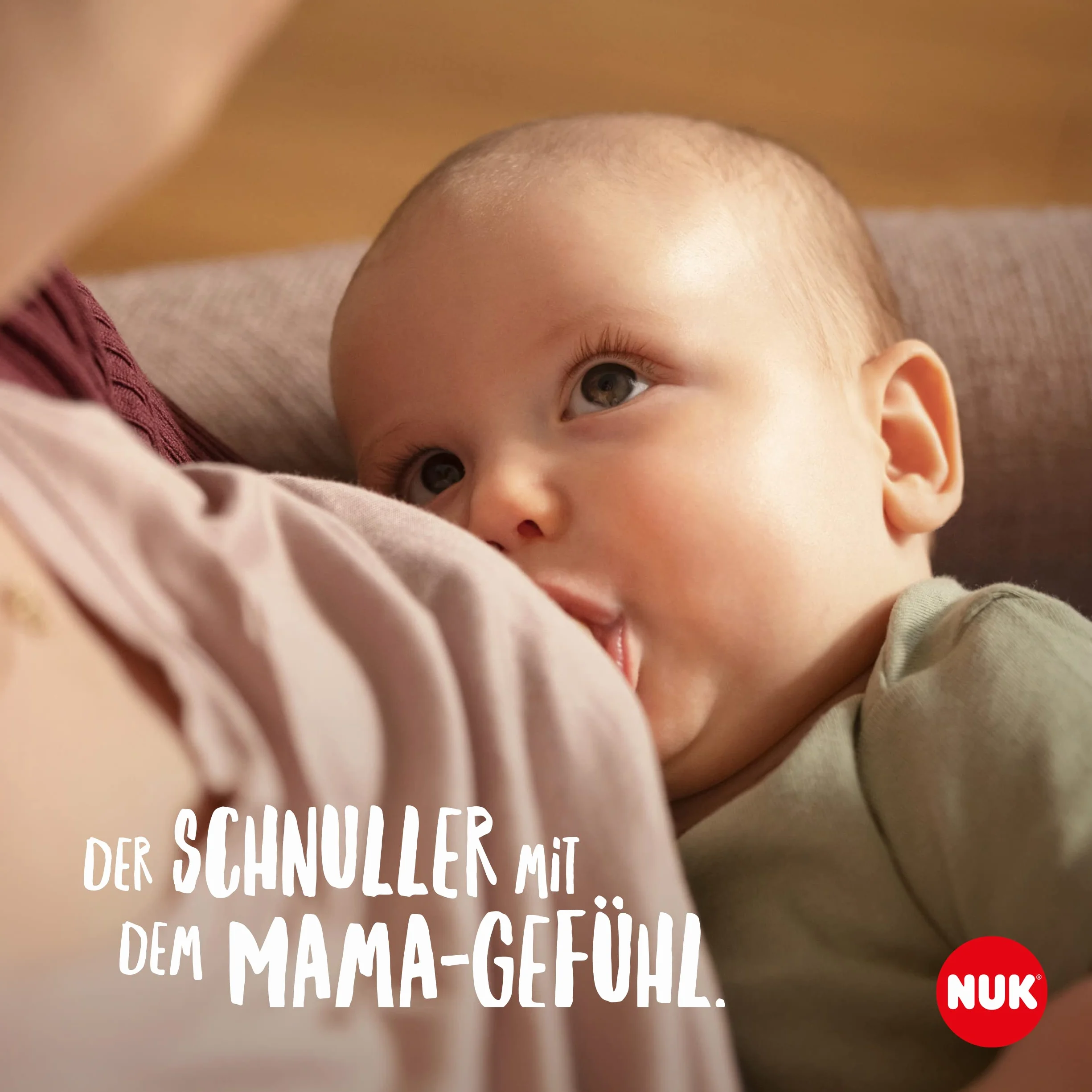 NUK MommyFeel smoczek dziecięcy, 0-9 miesięcy, przyjazne podczas karmienia, silikon bez BPA, róż i piaskowiec, 2 sztuki