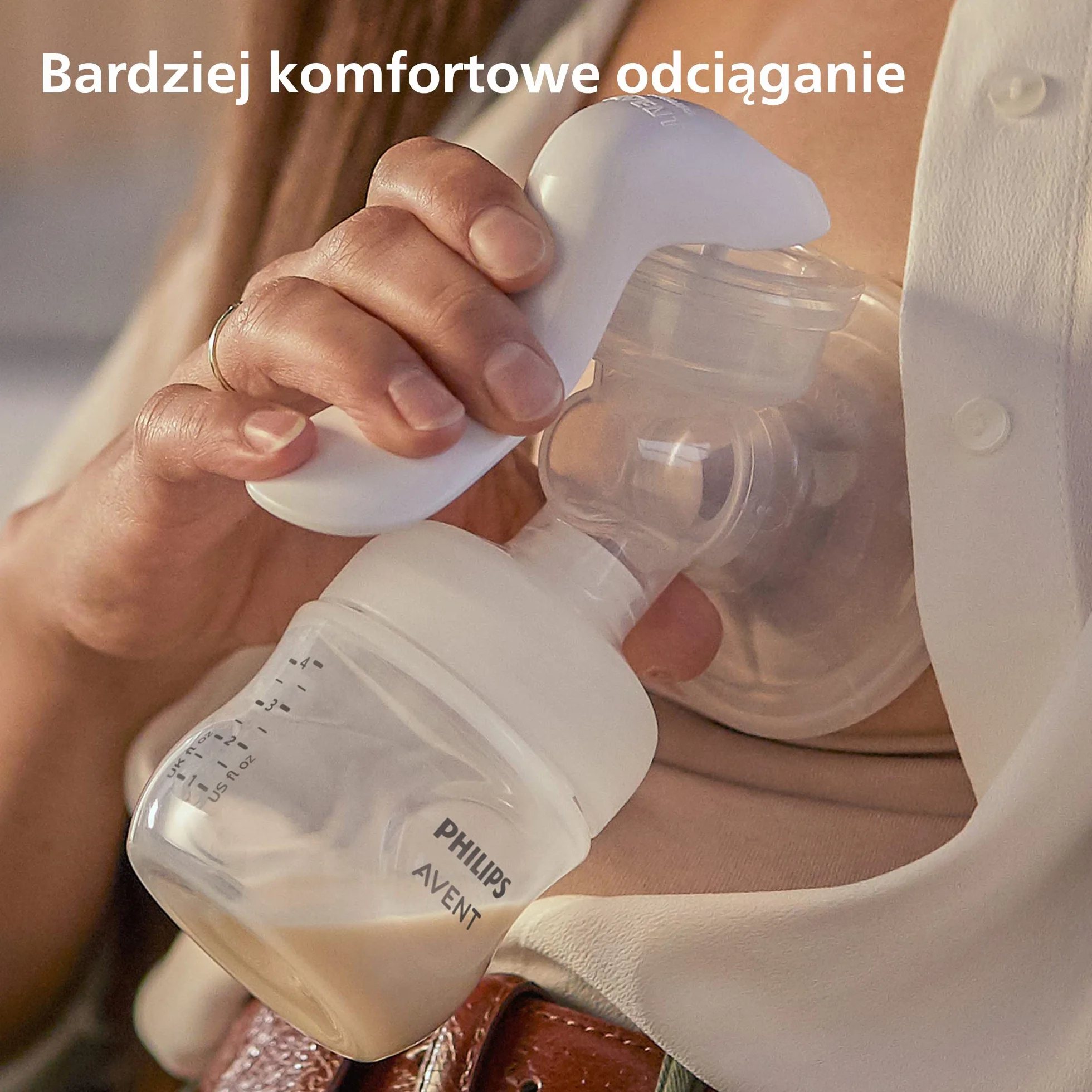 Philips Avent Zestaw upominkowy z laktatorem ręcznym — jeden laktator ręczny, butelki dla niemowląt 260 ml i 125 ml, bez bisfenolu A, 4 jednorazowe wkładki laktacyjne, Starter set
