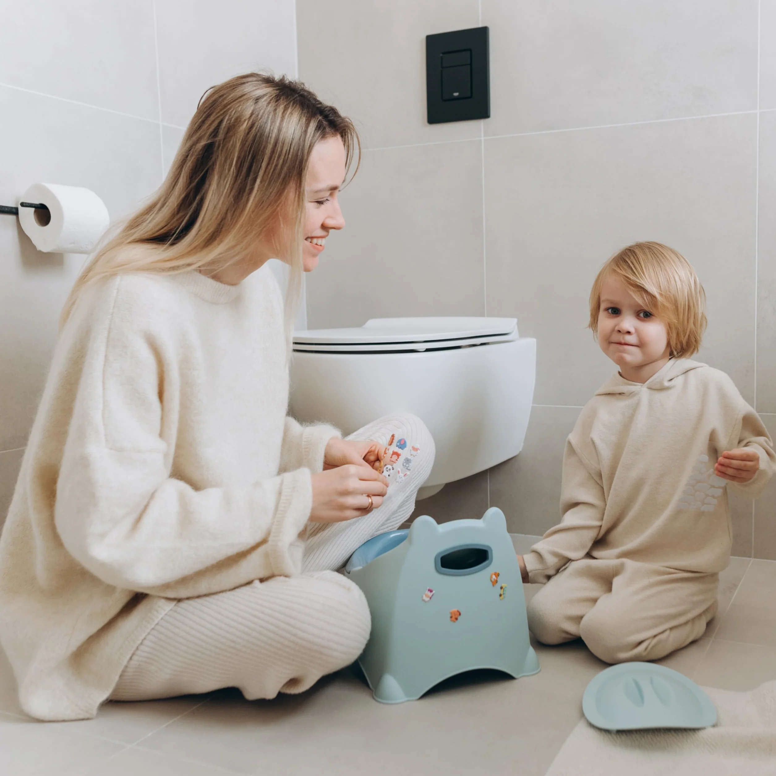 BISOO Nocnik dla Dzieci – Kompaktowa Przenośna Toaleta dla Dzieci +18 miesięcy – WC - Odpieluchowanie Dziewczynek i Chłopców – Higieniczna Wyjmowana Wkładka (Niebieski)