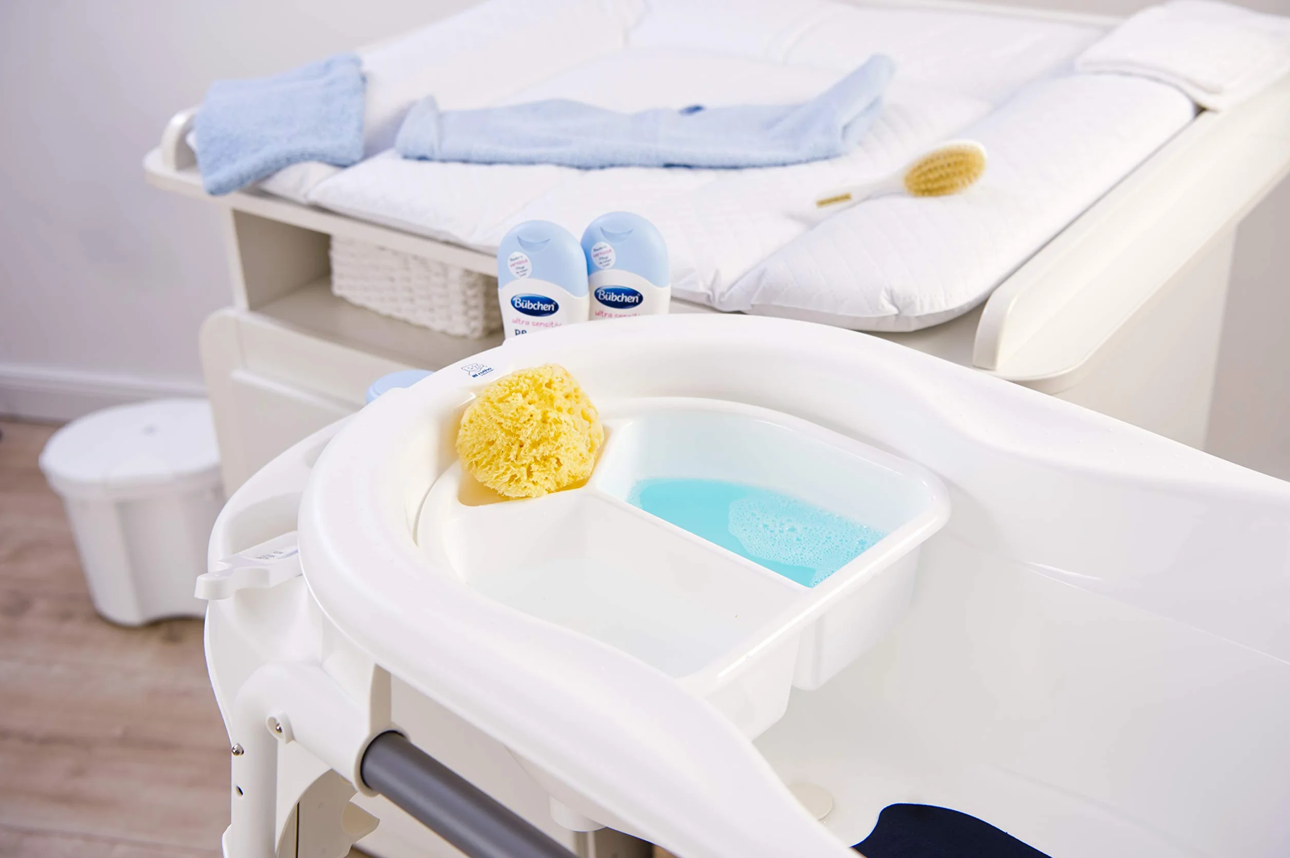 Rotho Babydesign TOP Xtra Duża wanienka z 2 matami antypoślizgowymi i korkiem spustowym, Stone Grey