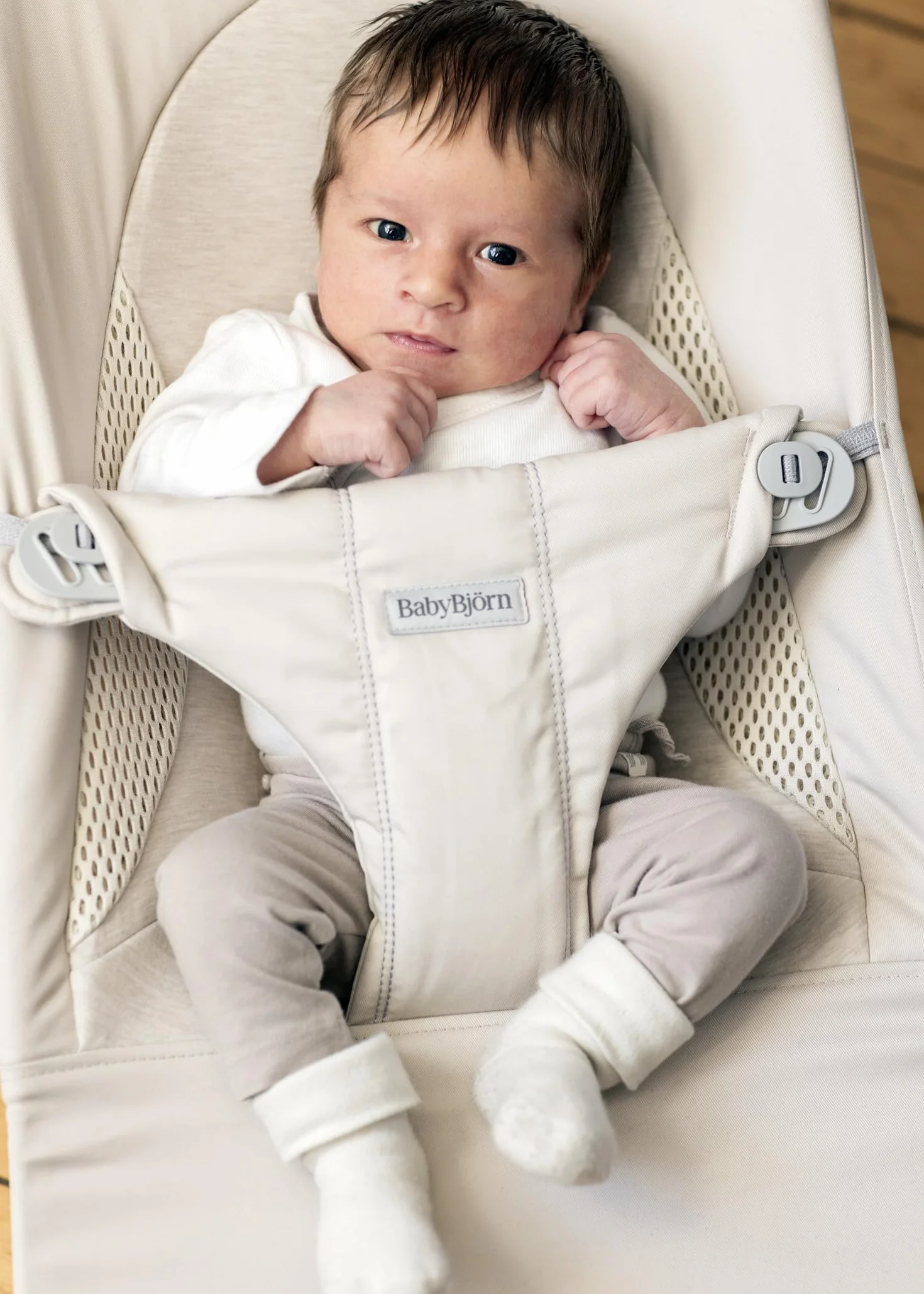 BabyBjörn Balance Soft Hamak z dżerseju z trzech tkanin, jasnobeżowy