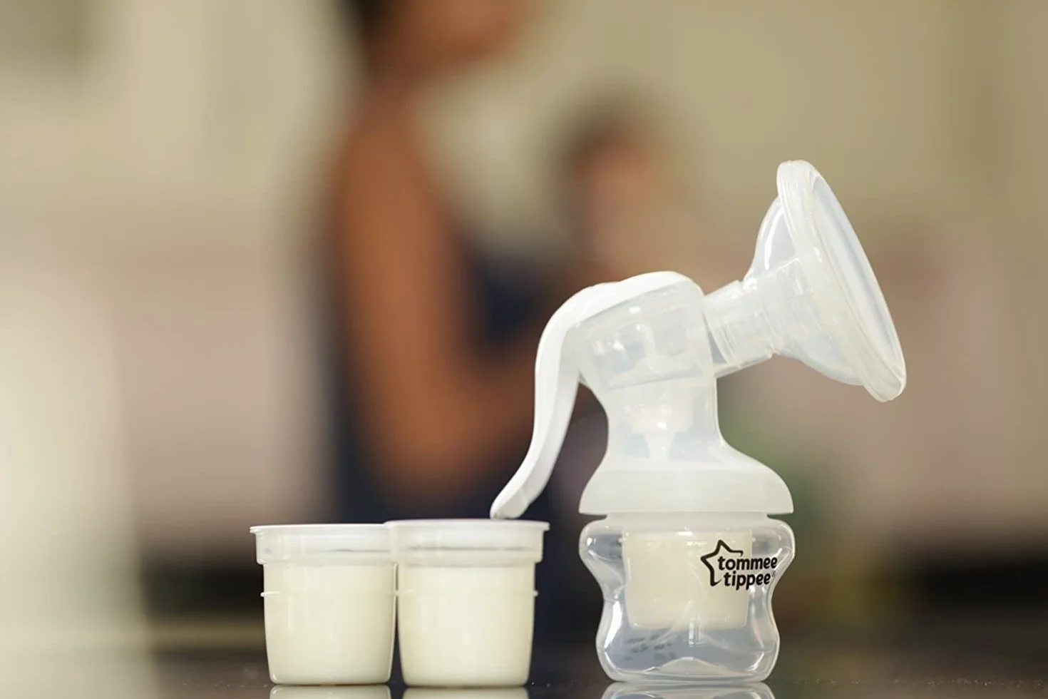 Tommee Tippee Closer to Nature Breast Milk Storage Pots with Lids, 60ml, Suitable for Fridge and Freezer, Pack of 4