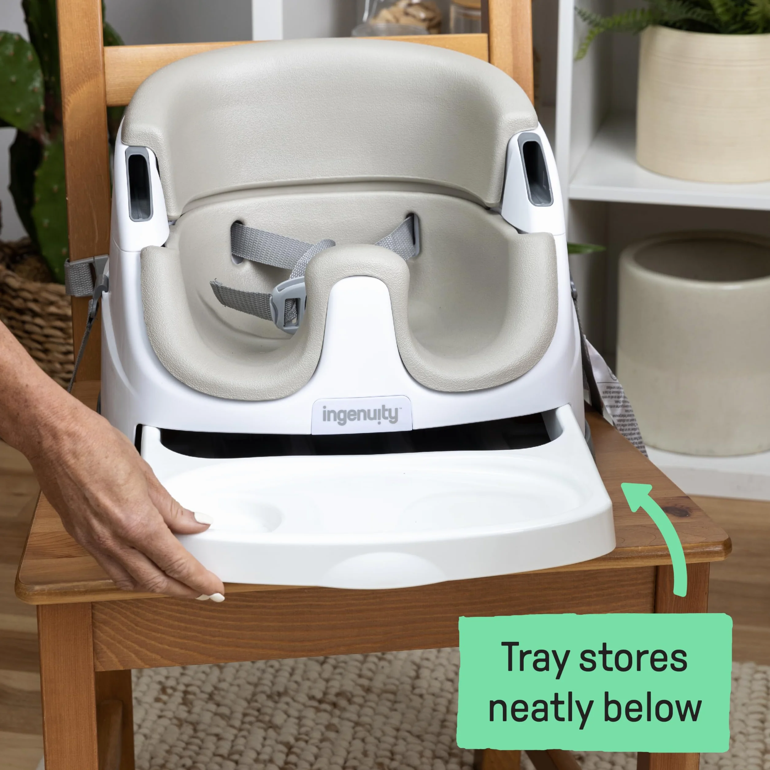Ingenuity Baby Base 2 w 1 fotelik dziecięcy fotel podwyższający siedzisko do jadalni i karmienia dla małych dzieci ze zdejmowaną tacą