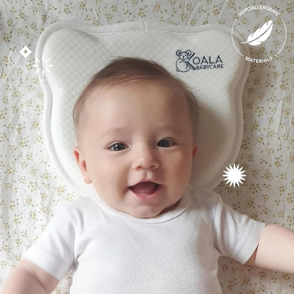 Poduszka dla noworodka Plagiocephaly z pianki memory z dwoma poszewkami biała KBC