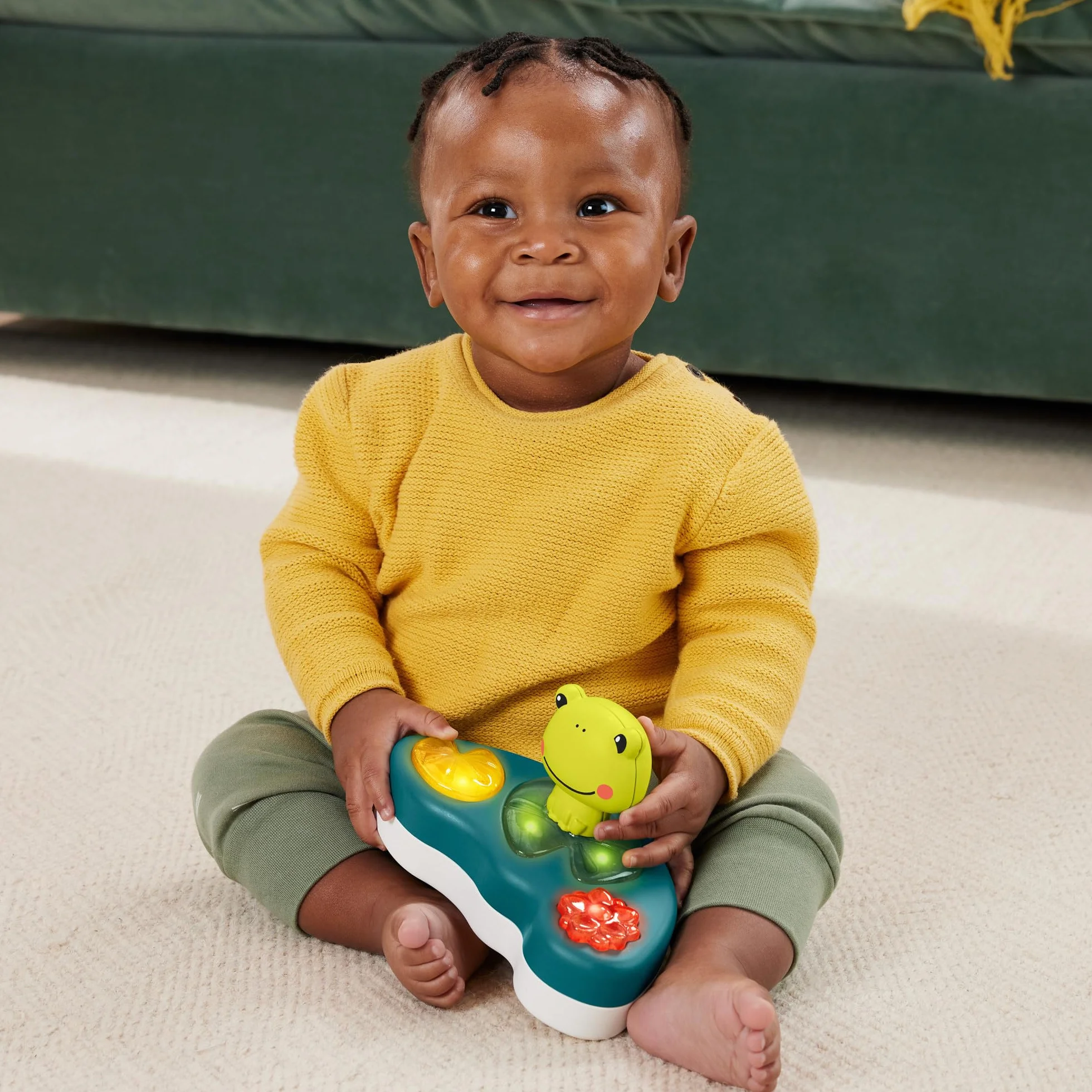 Fisher-Price Skoczek Wspaniałe kolory Centrum zabaw z muzyką, światełkami, dźwiękami i zabawkami rozwojowymi, HNX59