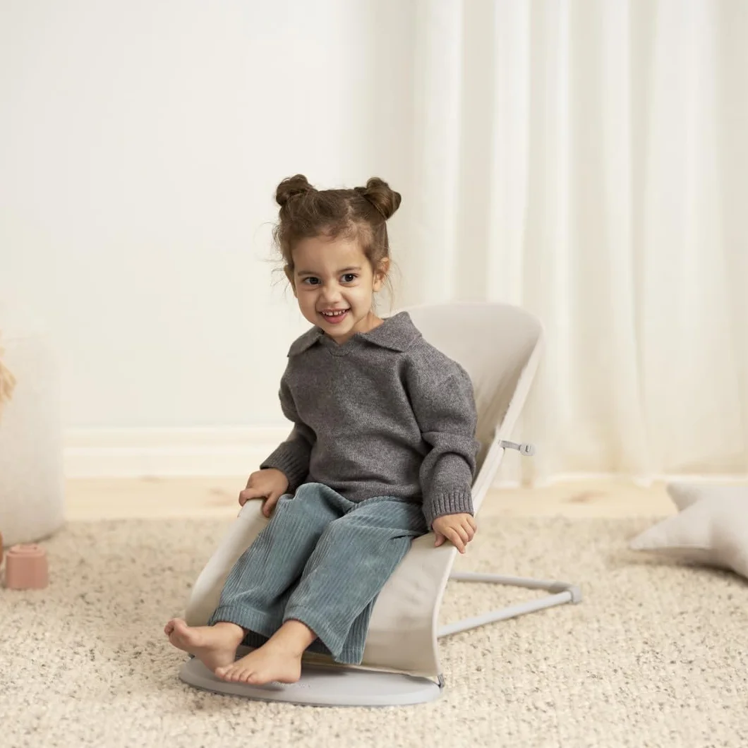 BabyBjörn Balance Soft Hamak z dżerseju z trzech tkanin, jasnobeżowy