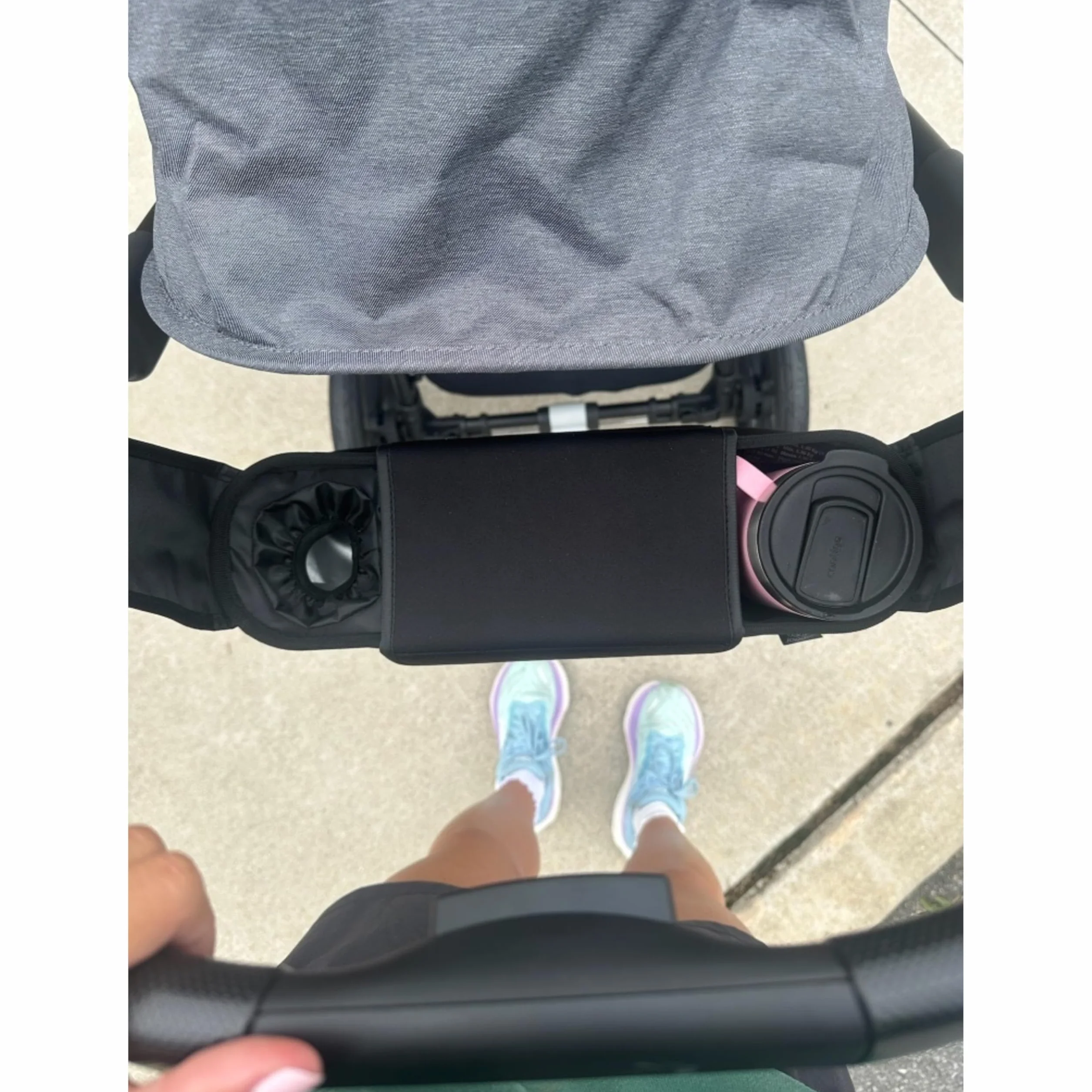 Baby Jogger Organizer do wózka dziecięcego z izolowanym uchwytem na napoje, do Ciy Elite 2, City Mini GT2, City Tour 2 i innych, czarny