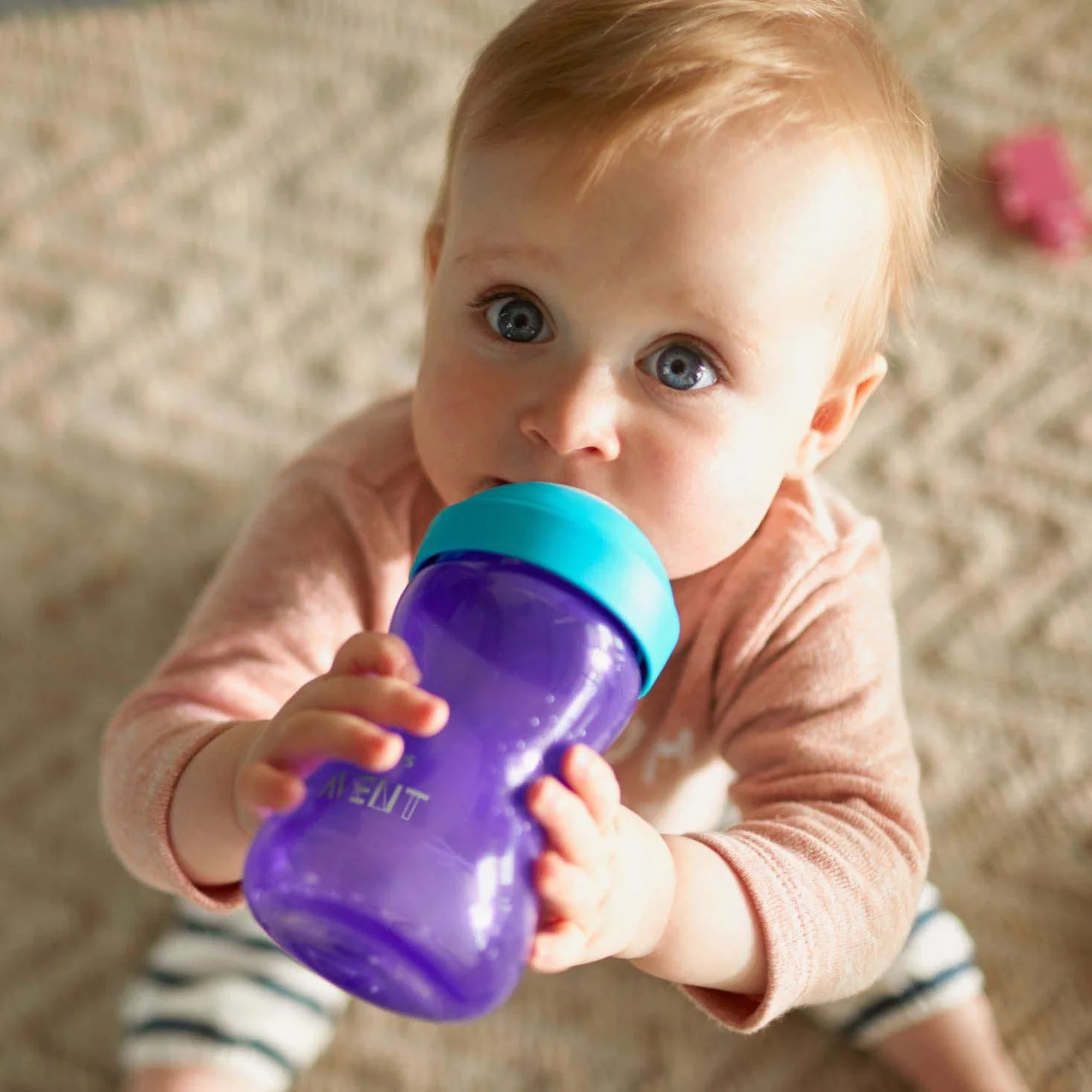 Philips Avent Kubek z Miękkim, Odpornym Na Gryzienie Ustnikiem 300 ml 9 m+ (1 szt.), SCF802/02
