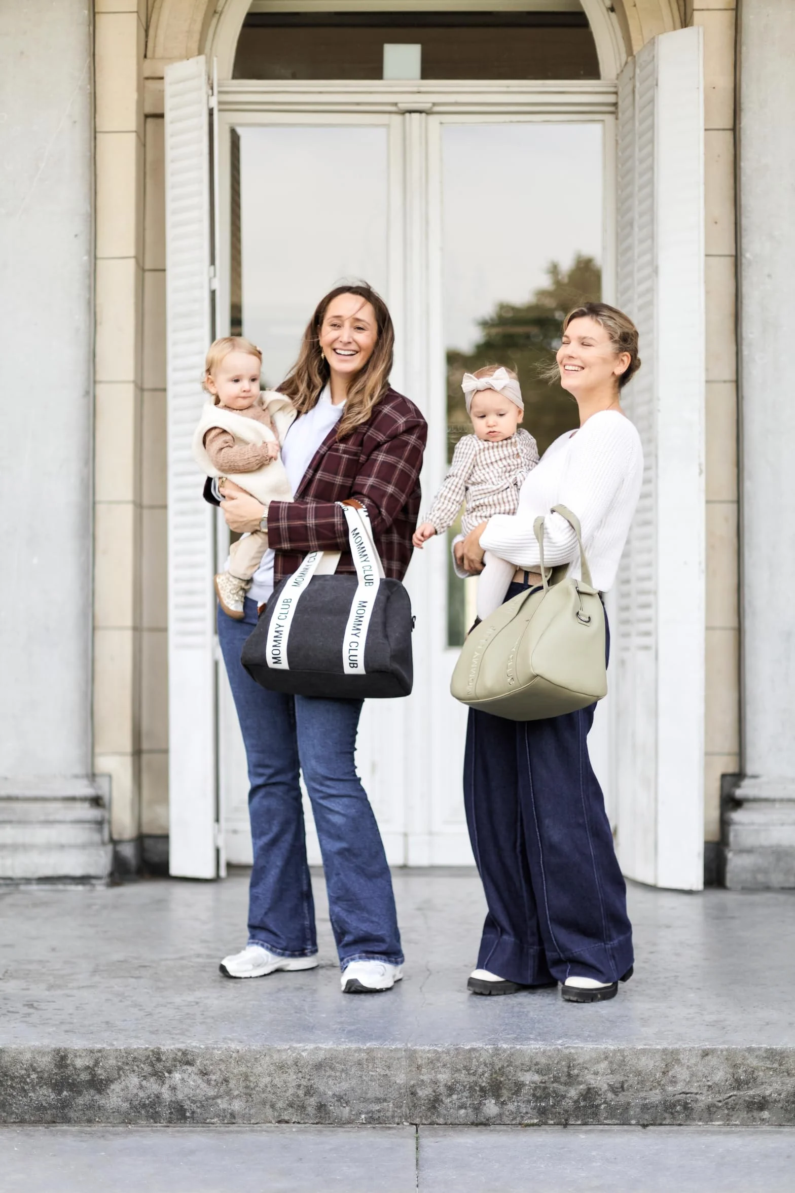 CHILDHOME, Torba na pieluchy dla niemowląt, torba Mommy Bag, materac do przewijania niemowląt w zestawie, wiele miejsc, wiązania do wózka, pasek na ramię, skóra wegańska, 22 l, podpis Mommy Club,