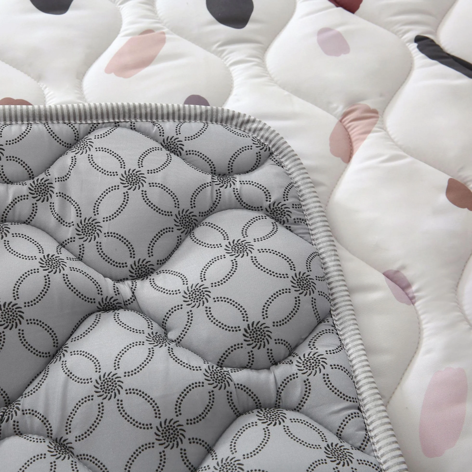 Hakuna Matte Pikowany koc do raczkowania dla niemowląt, 127 x 127 cm, konfetti – bardzo grubość 1,5 cm i miękka mata do raczkowania o pięknym wzornictwie unisex