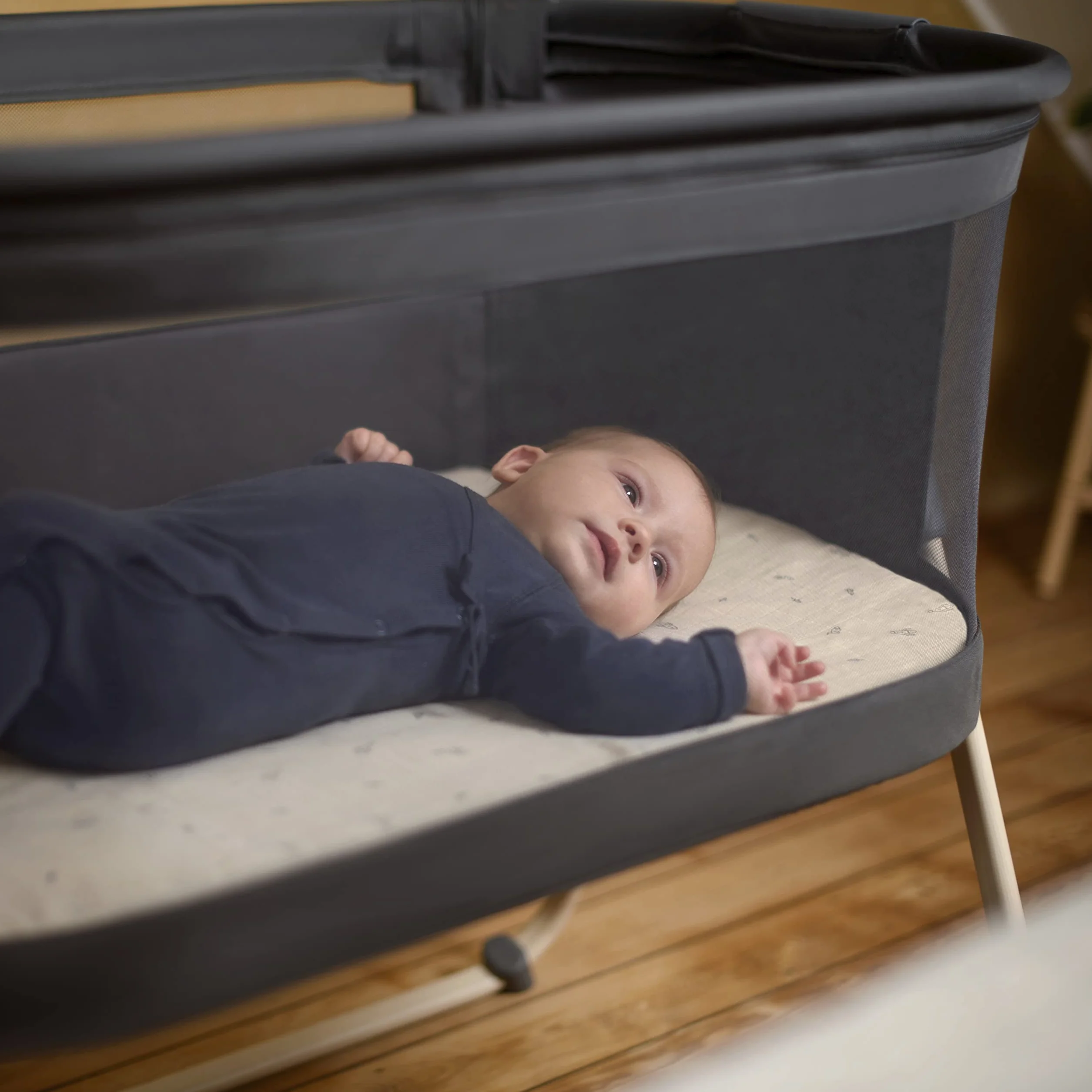 Maxi-Cosi Tori 2 w 1 Łóżeczko dostawne, Kołyska dostawna, 0–6 mies, 0–9 kg, Beyond Graphite
