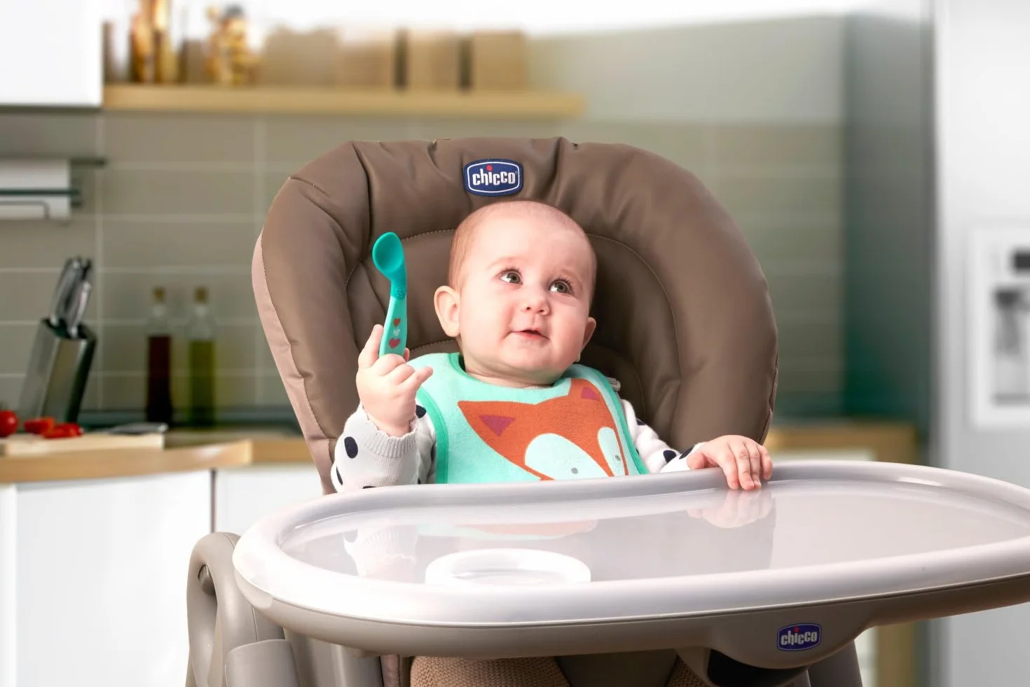 Chicco Pierwsza Łyżeczka do Nauki Samodzielnego Jedzenia, Zakrzywiona i Ergonomiczna, Dla Dzieci od 8m+, jasno niebieska