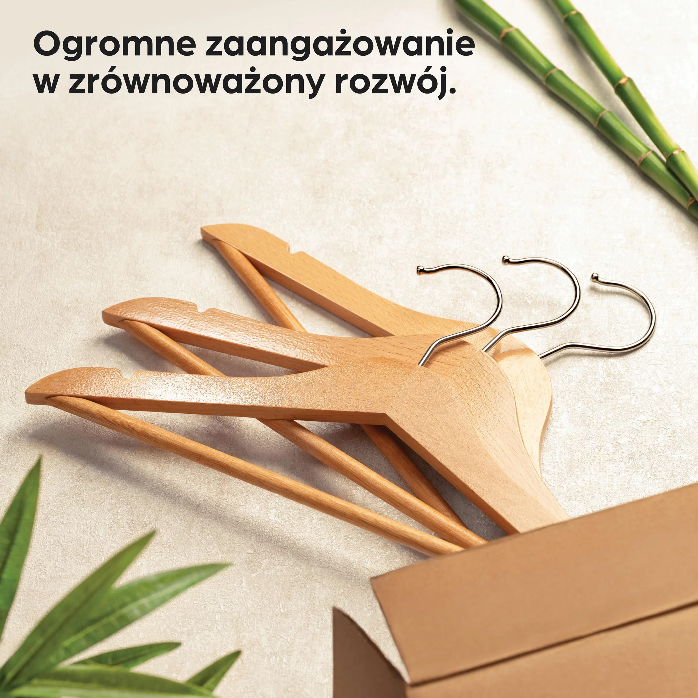 Drewnianych Wieszaków dla Dzieci - Zestaw 10 - Wytrzymałe Naturalne Drewno Bukowe - Doskonały Porządek dla Dziecięcej Odzieży